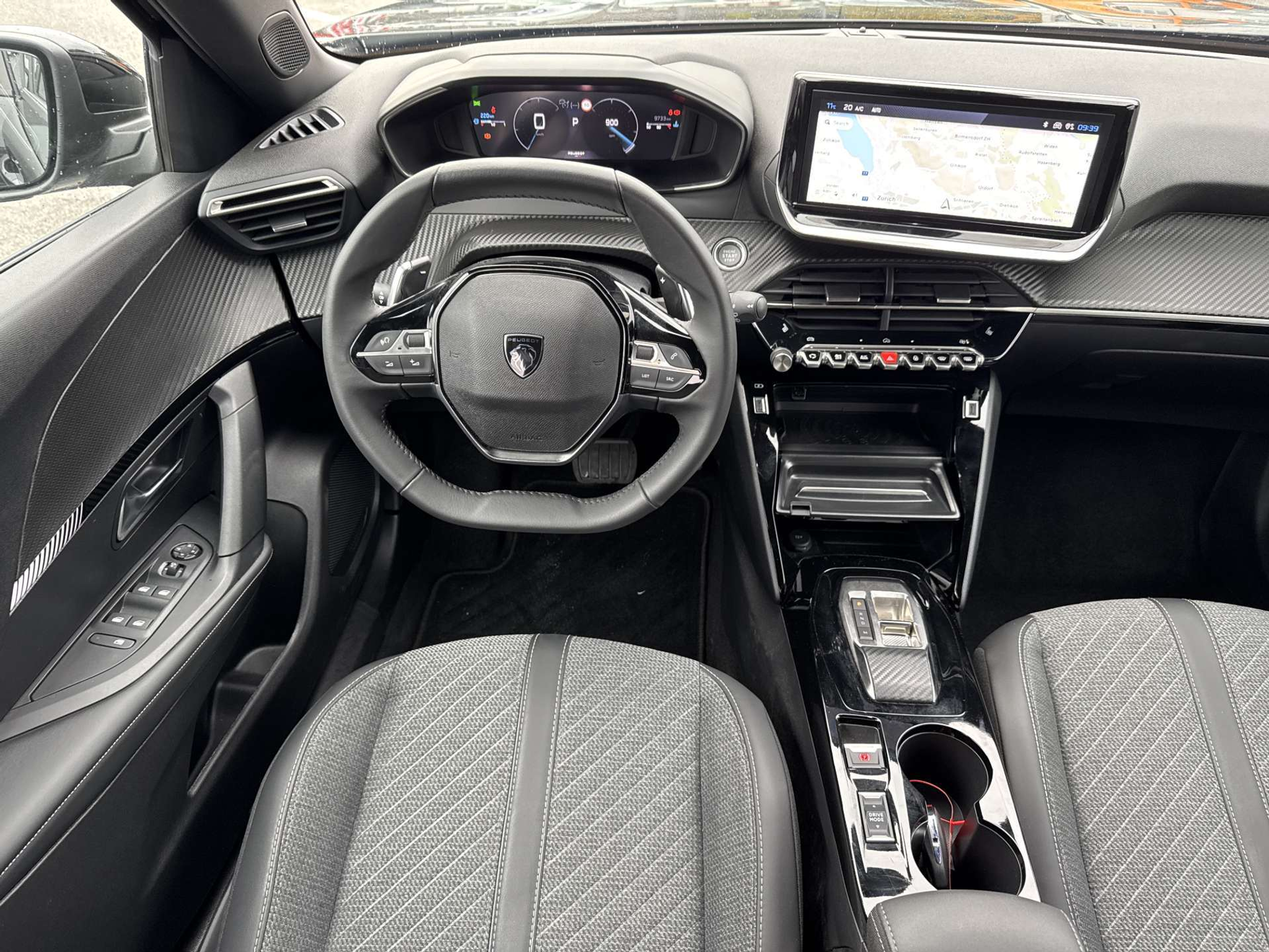 listing desktop thumbnail image 4