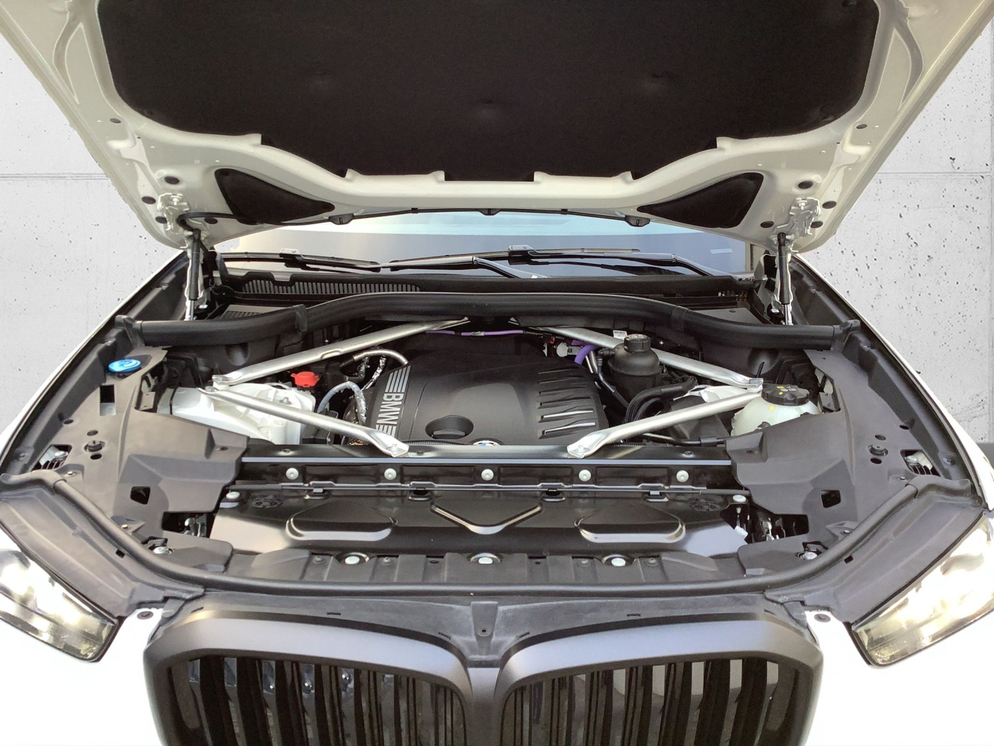 listing desktop thumbnail image 9