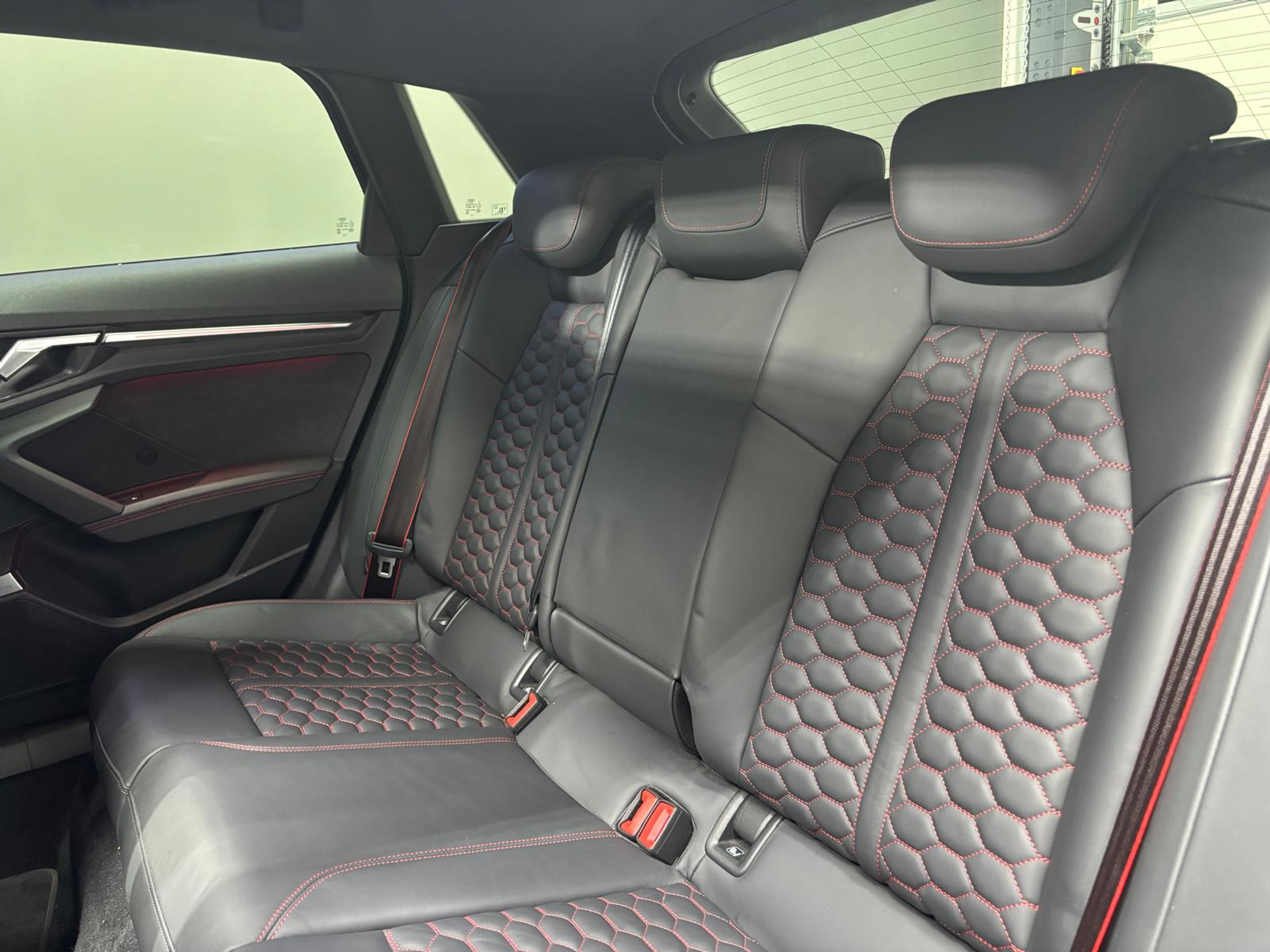 listing desktop thumbnail image 14