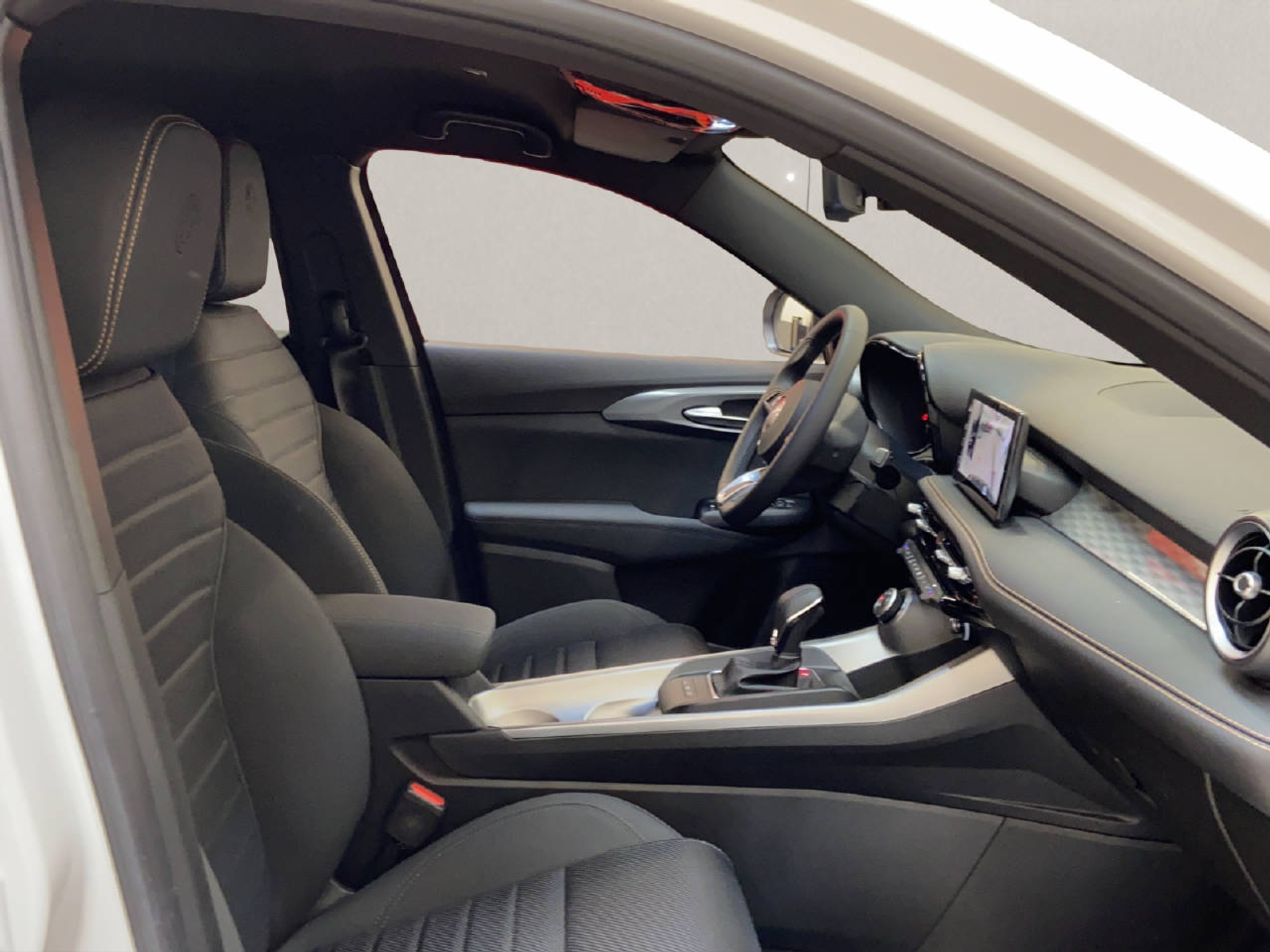 listing desktop thumbnail image 10