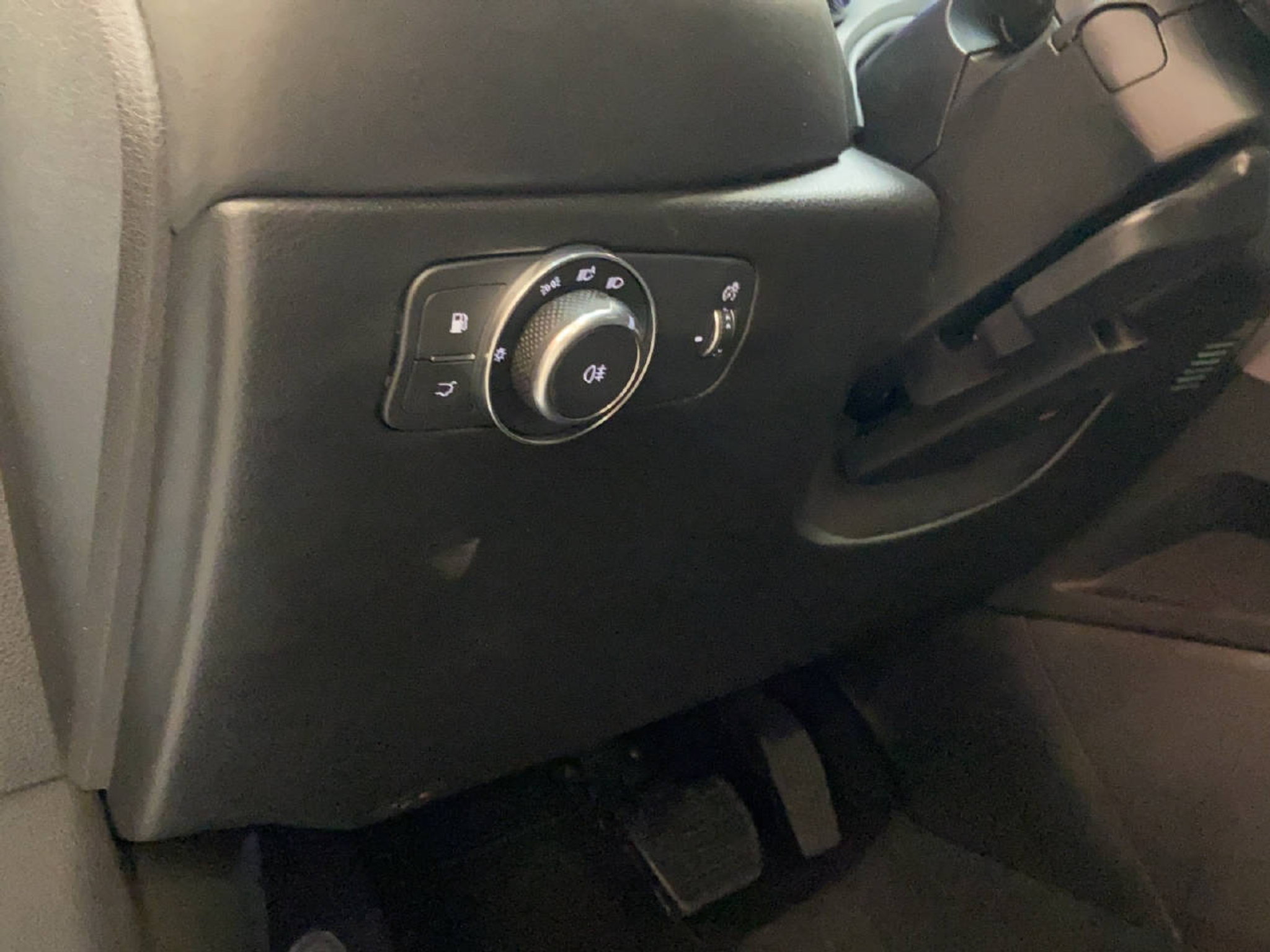 listing desktop thumbnail image 12