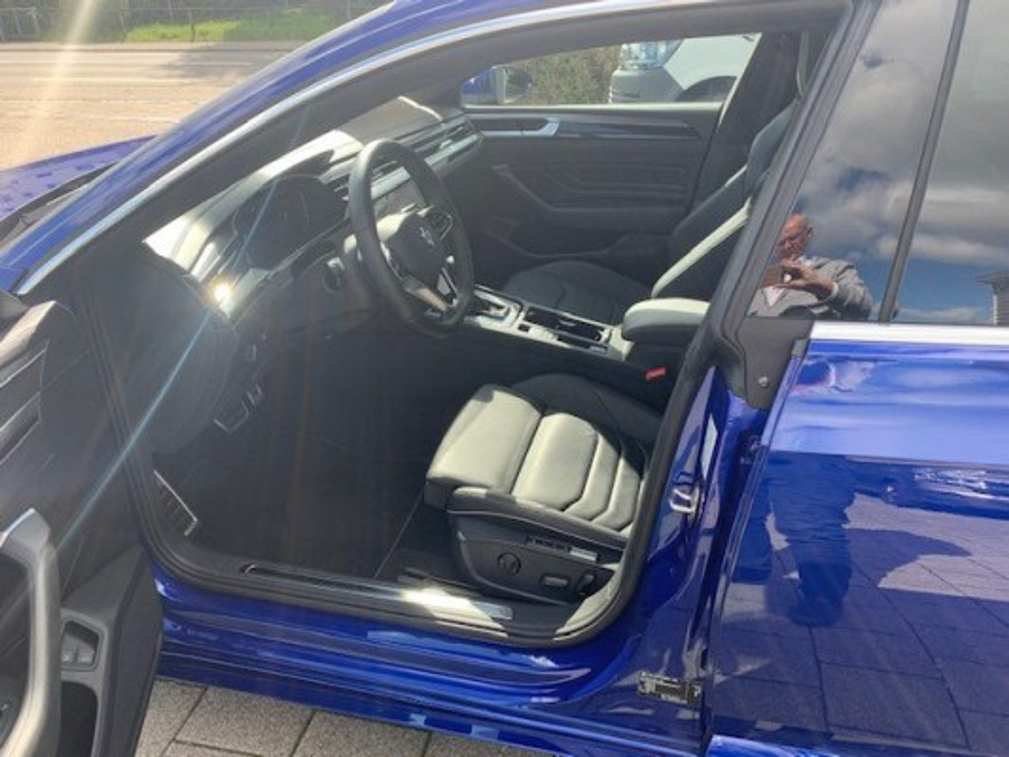 listing desktop thumbnail image 8