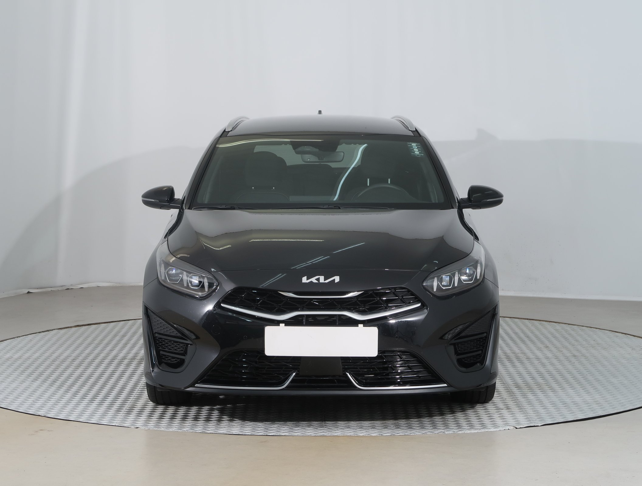 listing desktop thumbnail image 1