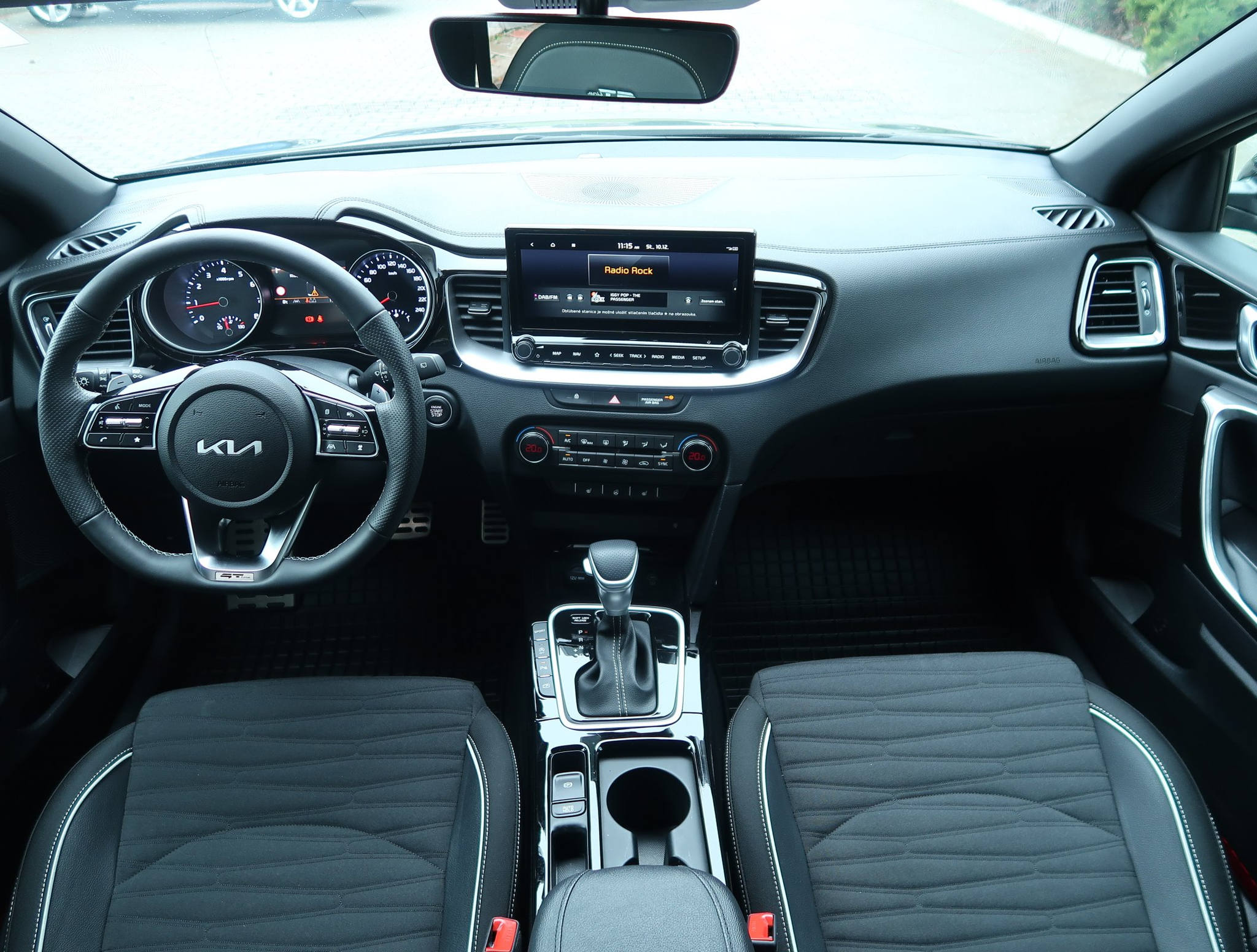 listing desktop thumbnail image 9