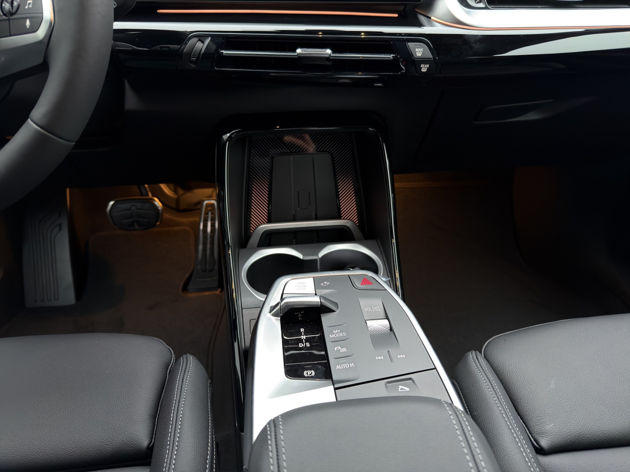 listing desktop thumbnail image 15