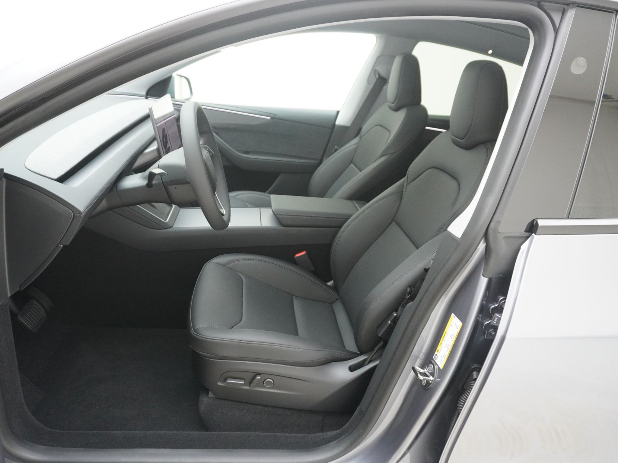 listing desktop thumbnail image 12