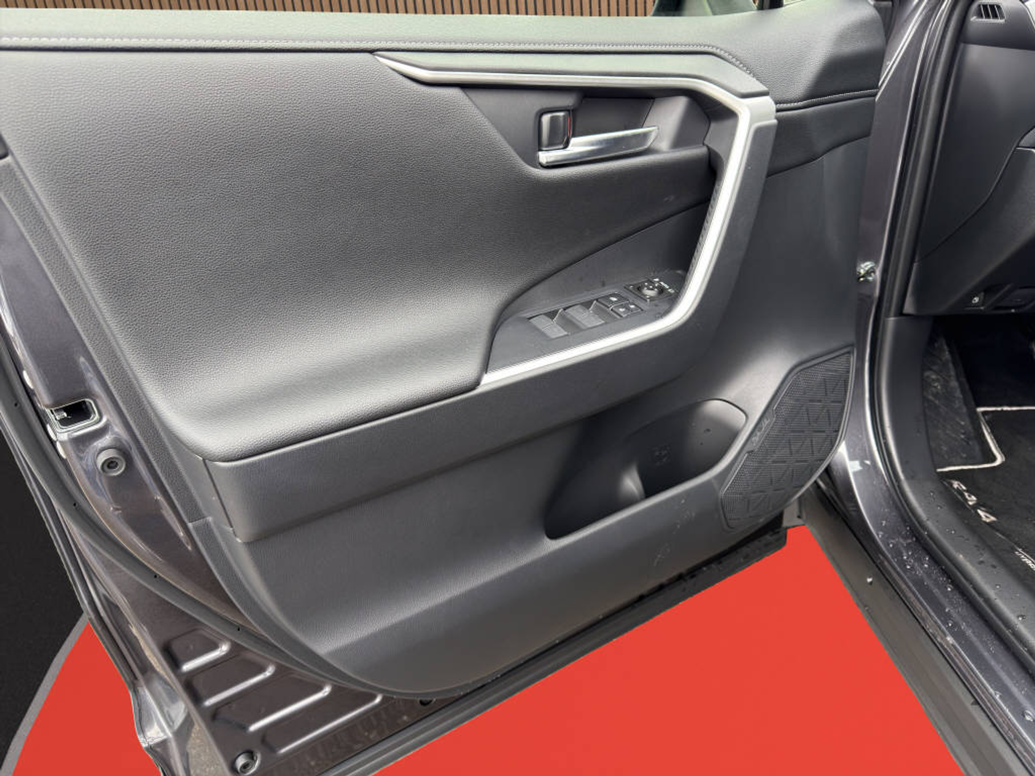 listing desktop thumbnail image 13