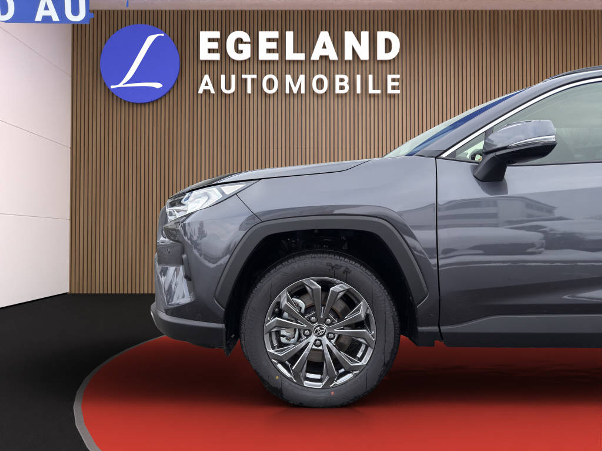 listing desktop thumbnail image 19