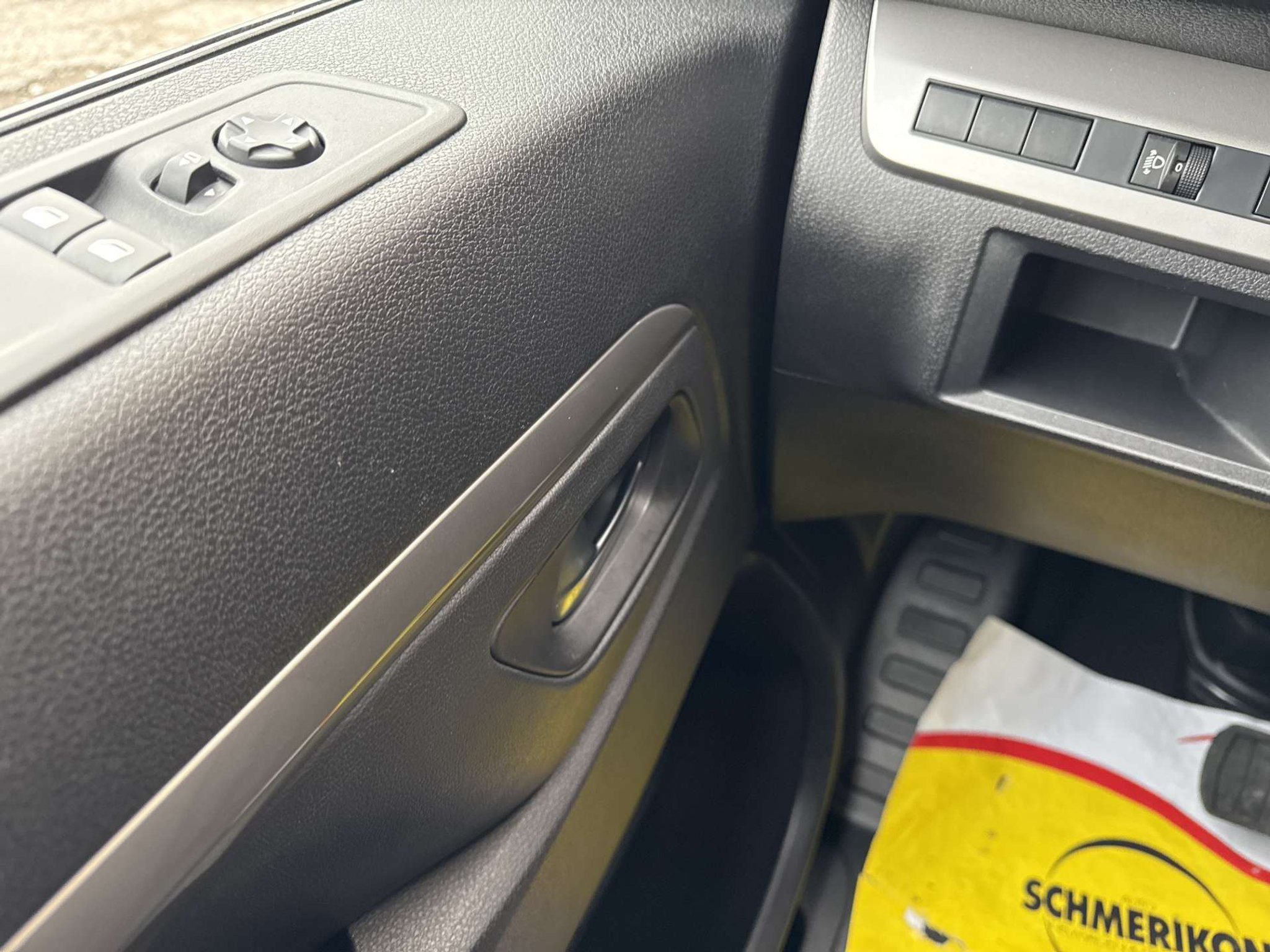 listing desktop thumbnail image 15