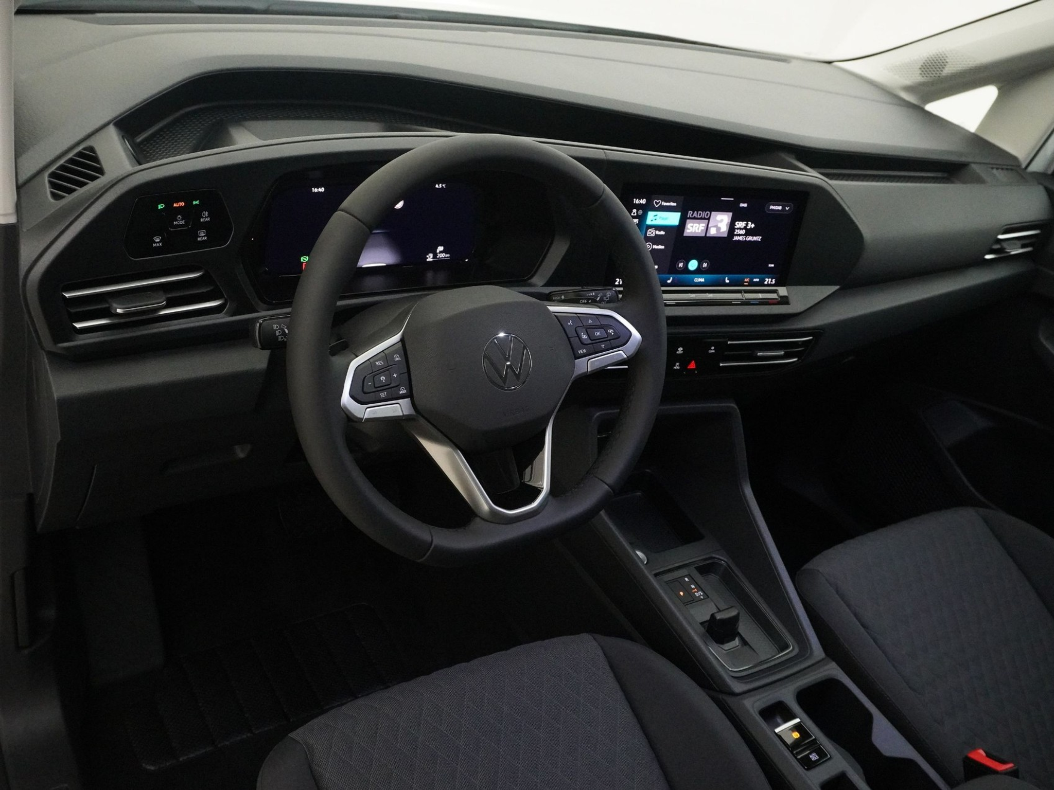 listing desktop thumbnail image 11