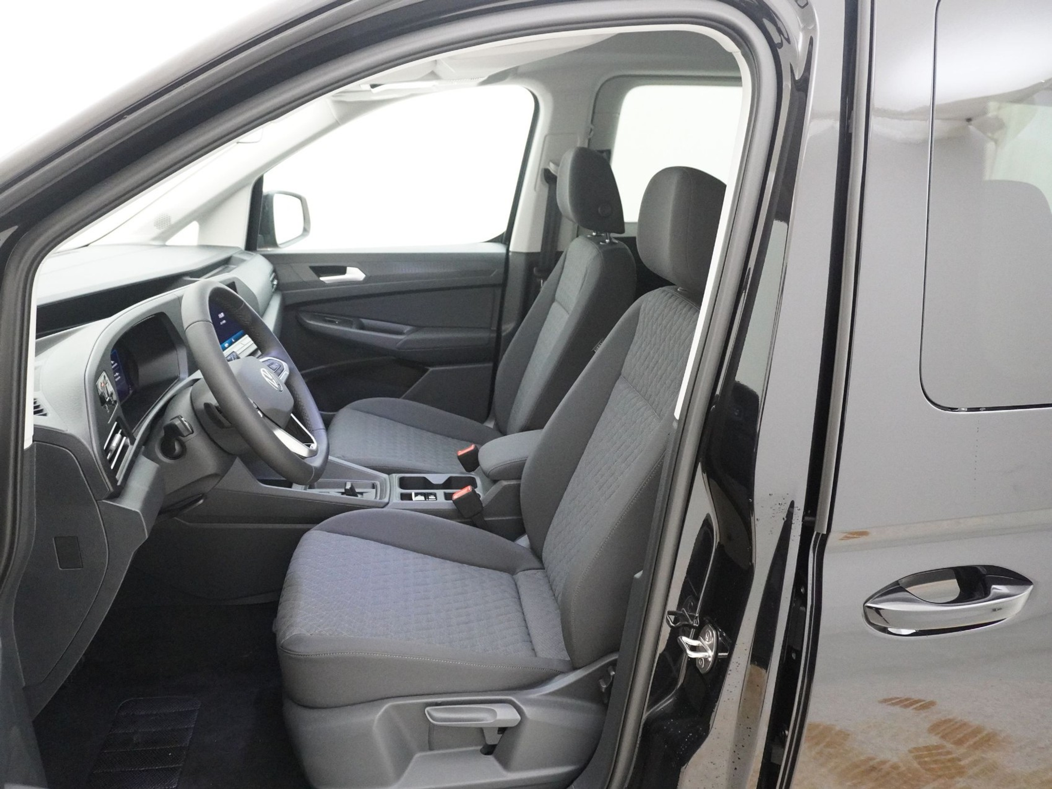 listing desktop thumbnail image 13