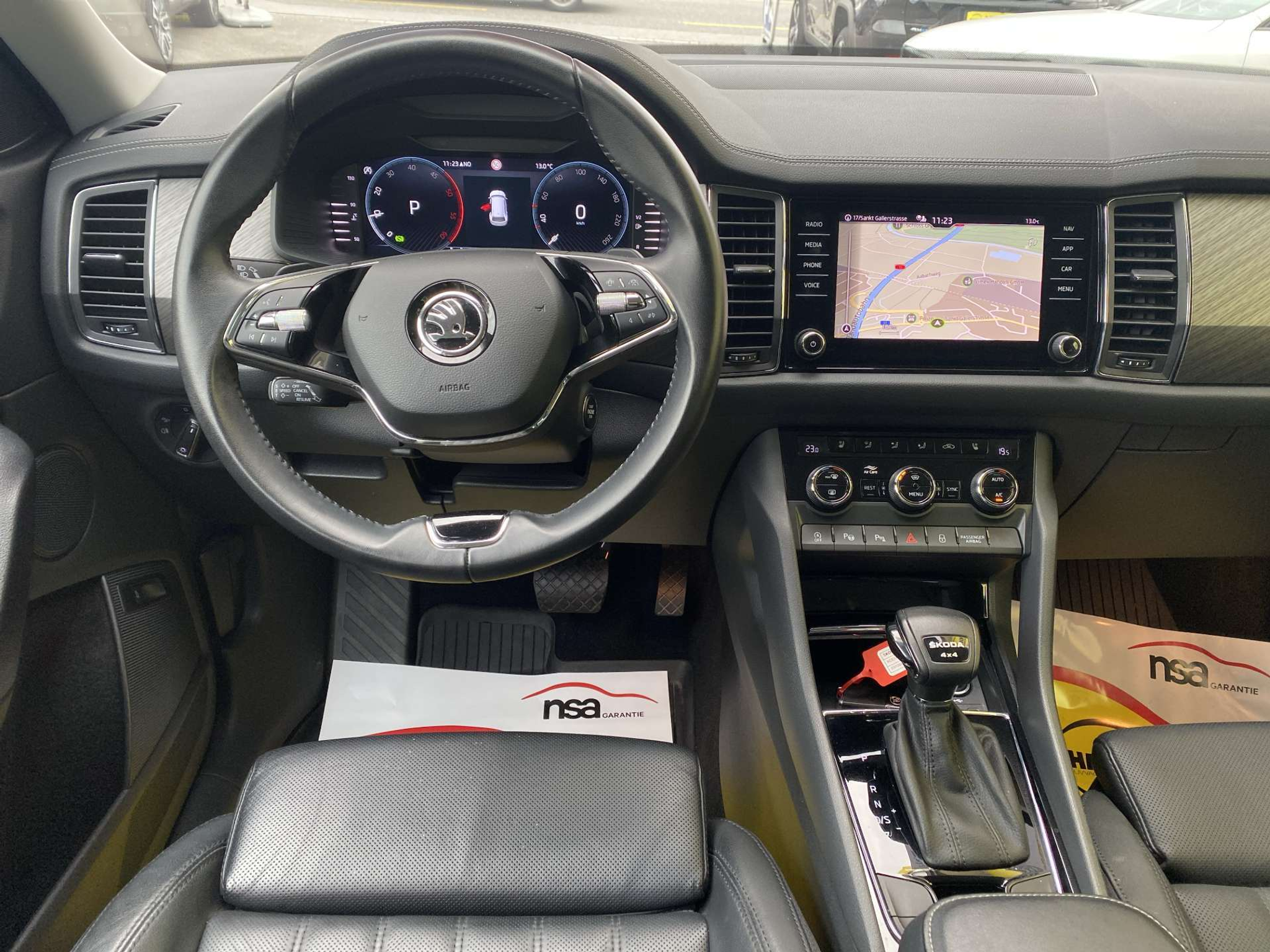 listing desktop thumbnail image 11