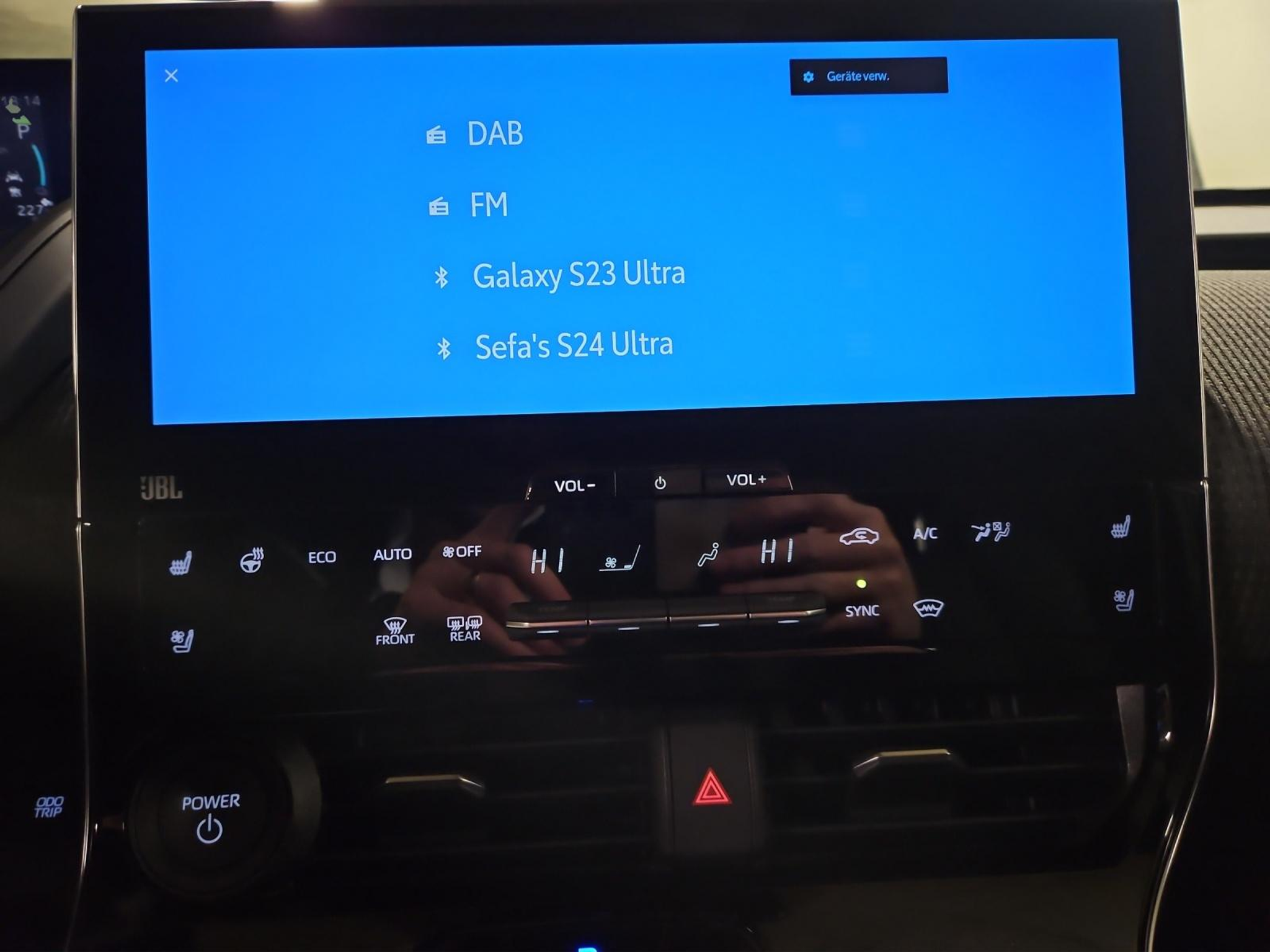 listing desktop thumbnail image 15