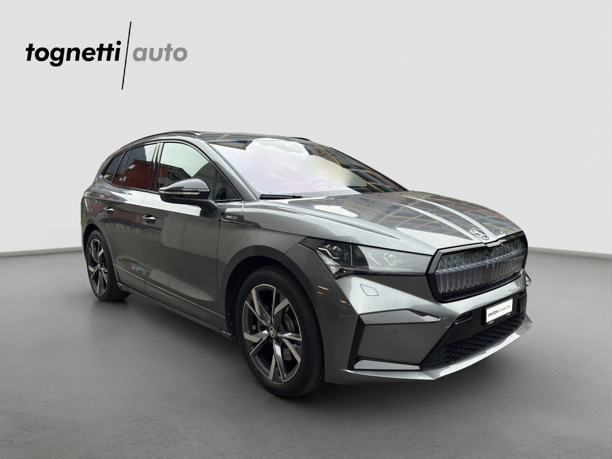 listing desktop thumbnail image 1