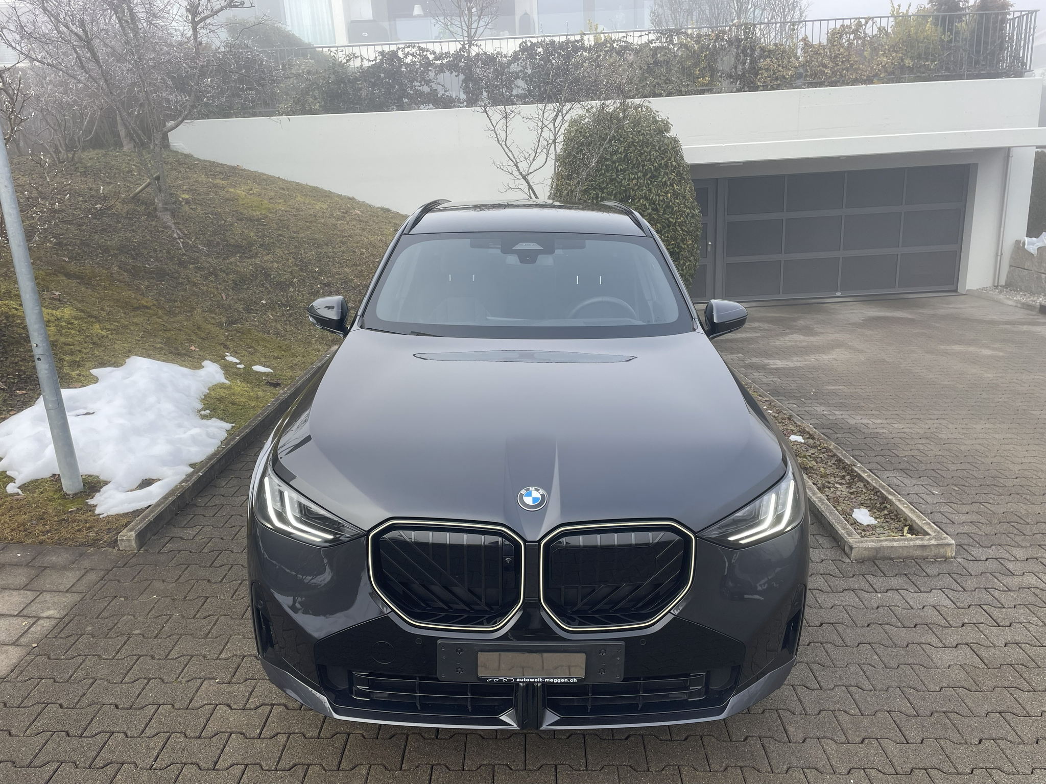 listing desktop thumbnail image 14