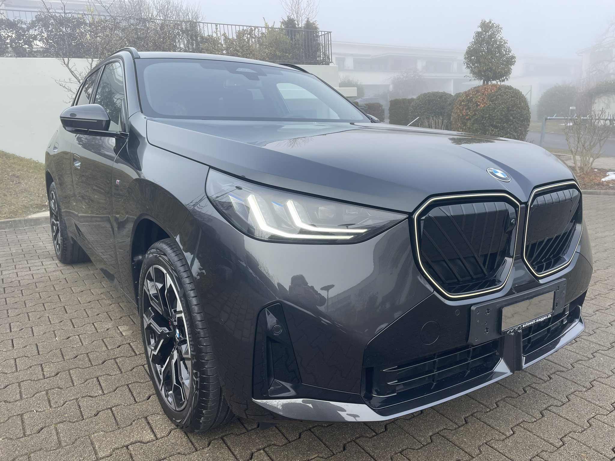 listing desktop thumbnail image 12