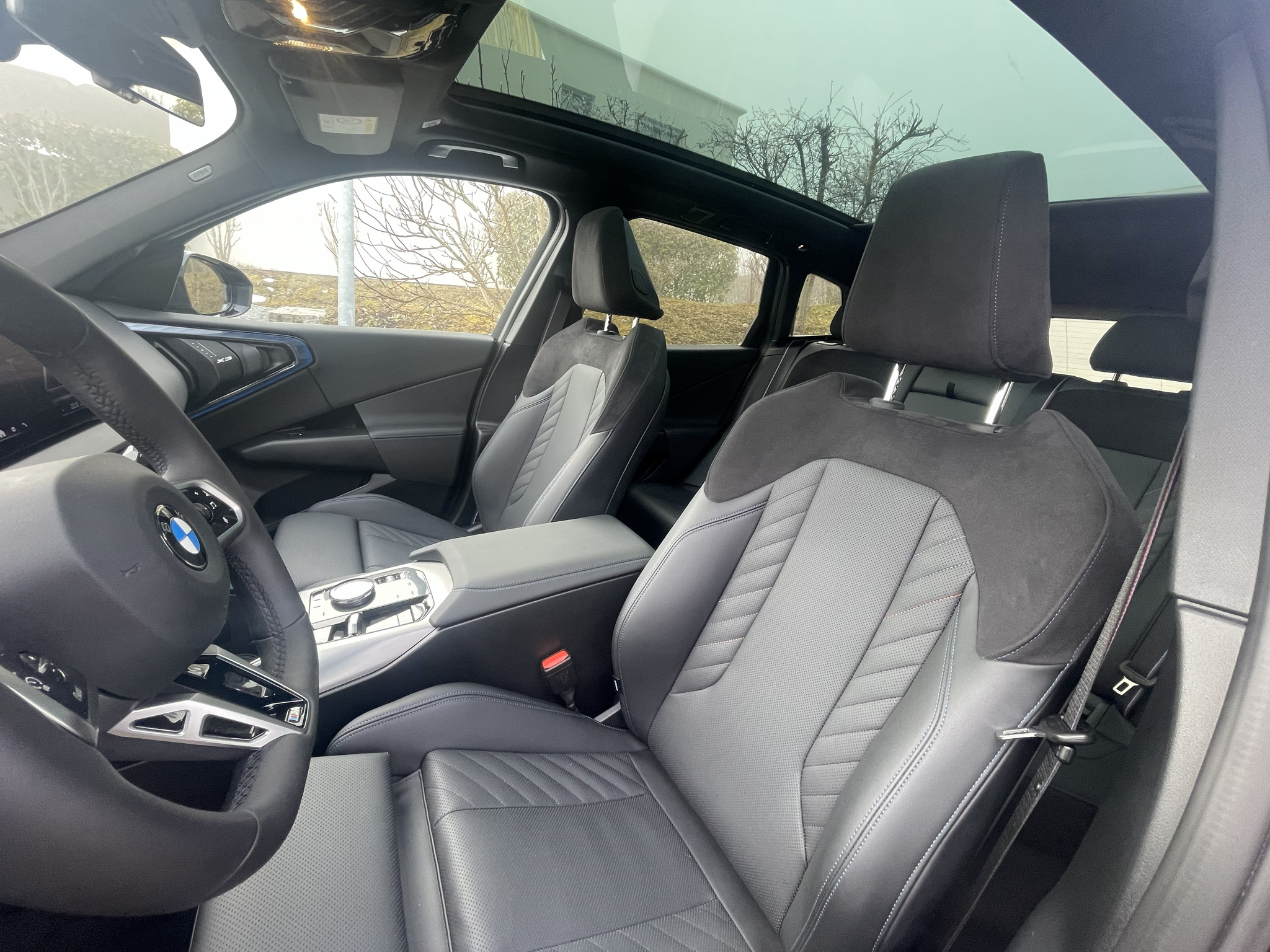 listing desktop thumbnail image 5