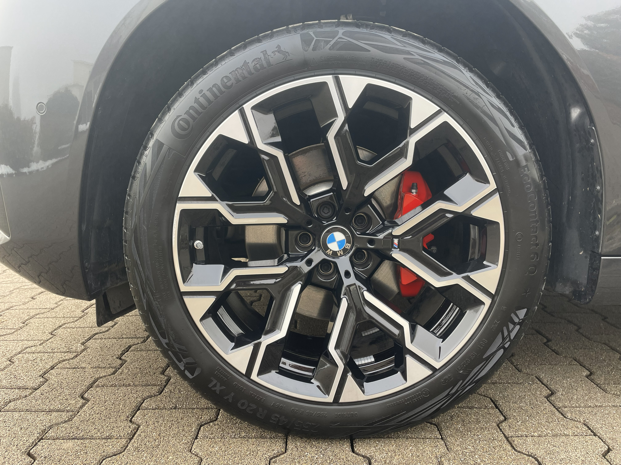 listing desktop thumbnail image 1