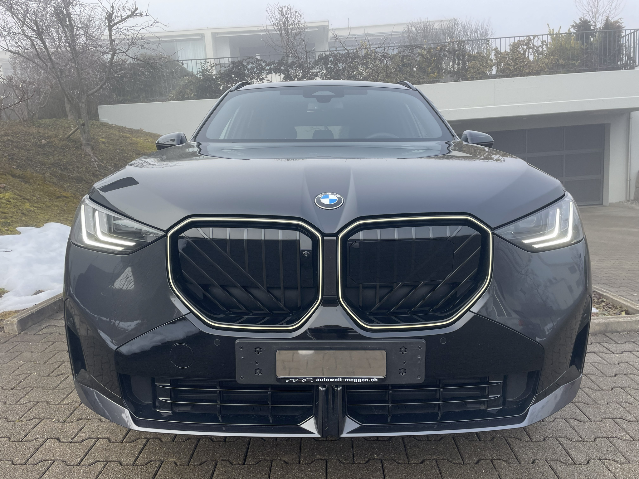 listing desktop thumbnail image 13