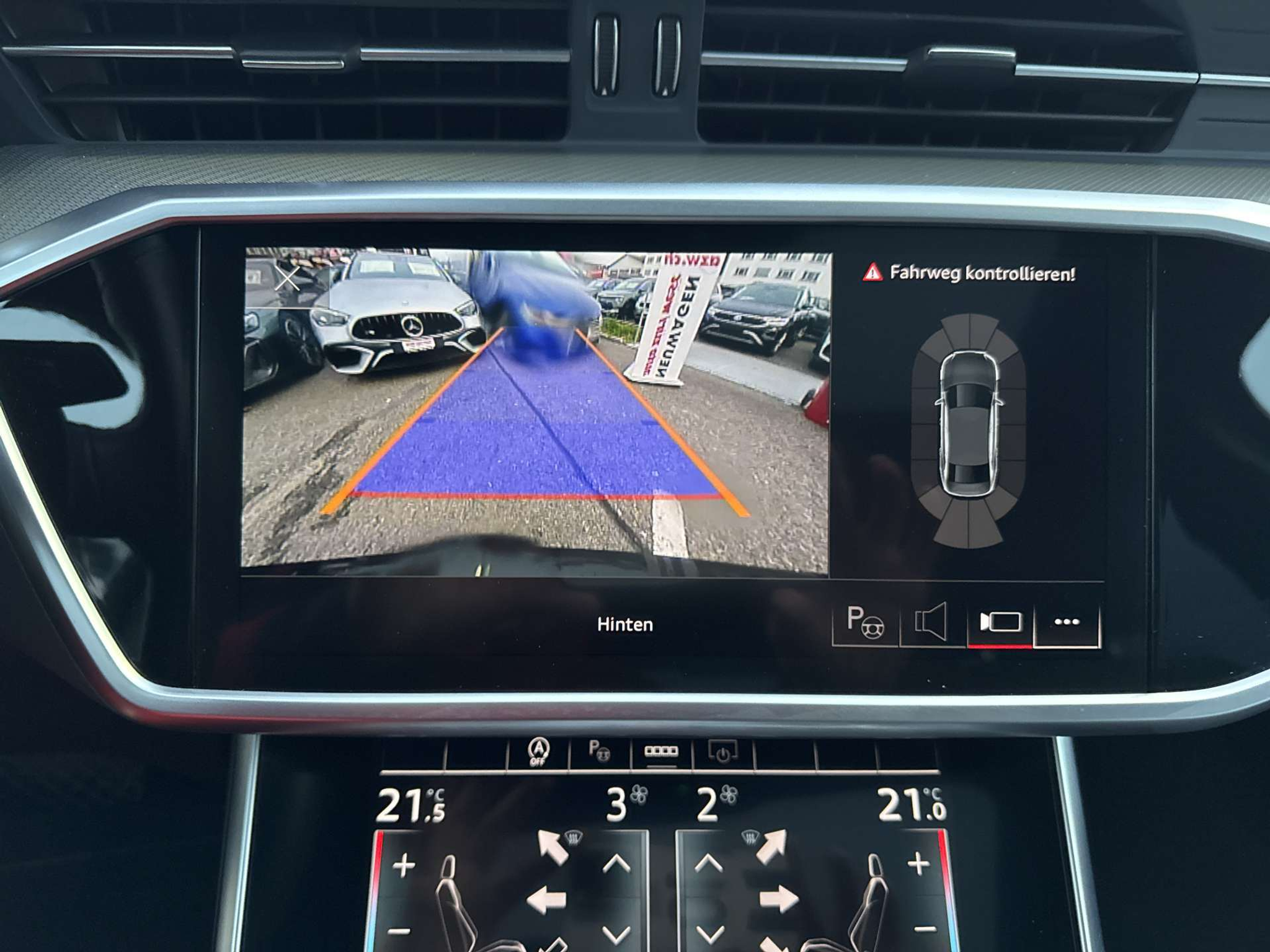 listing desktop thumbnail image 9