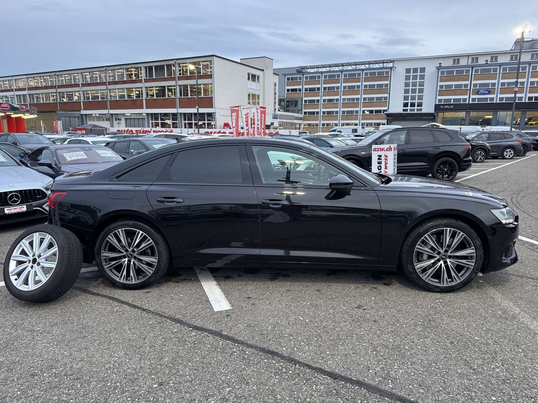 listing desktop thumbnail image 10