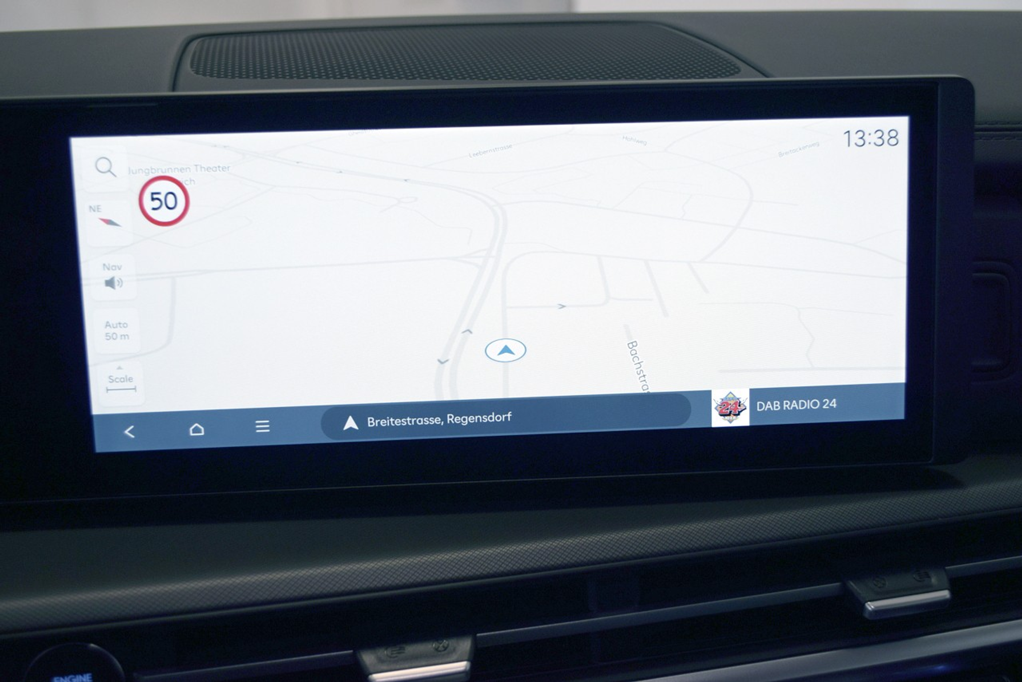listing desktop thumbnail image 9