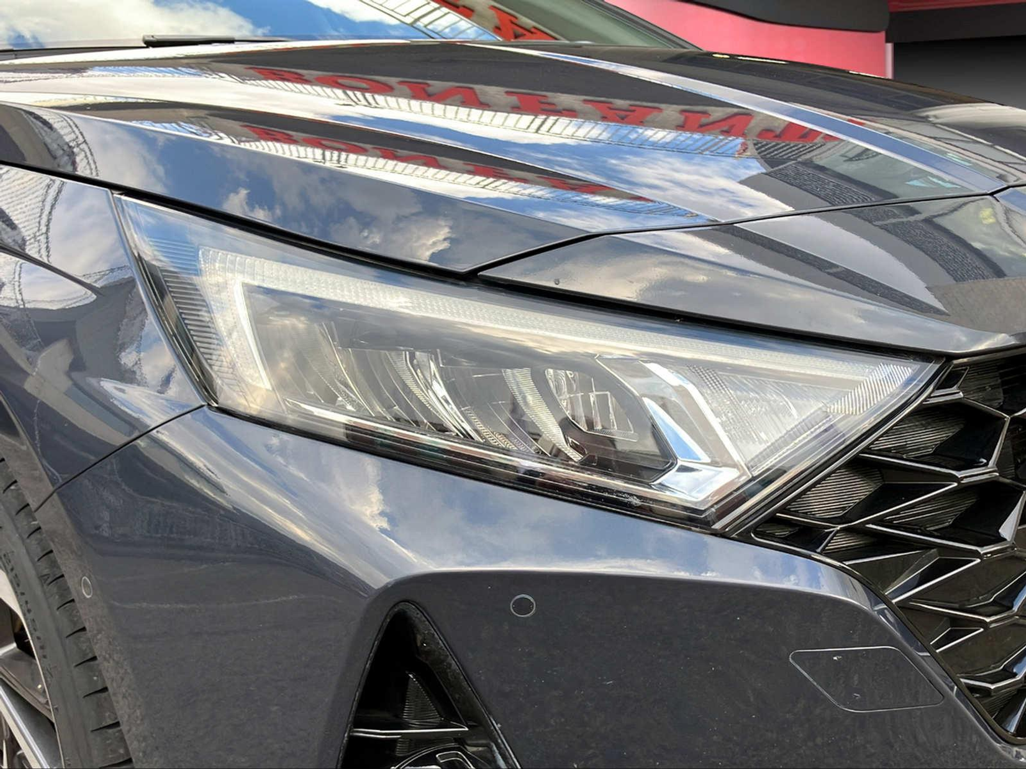 listing desktop thumbnail image 11