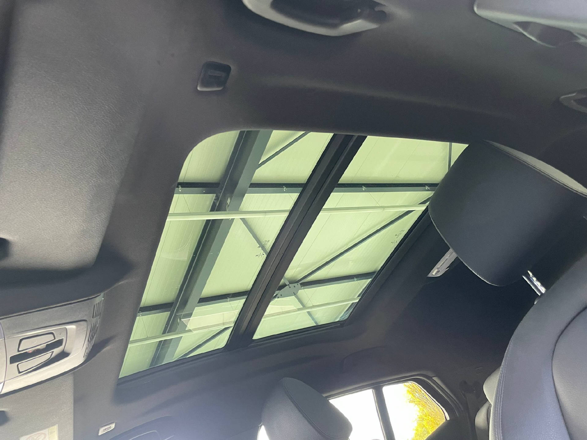 listing desktop thumbnail image 9