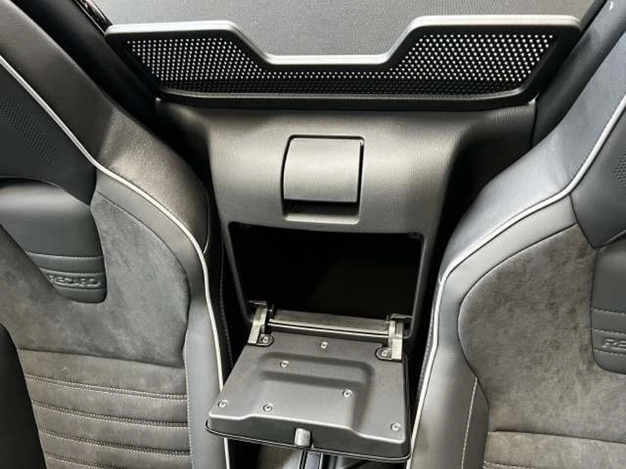 listing desktop thumbnail image 7