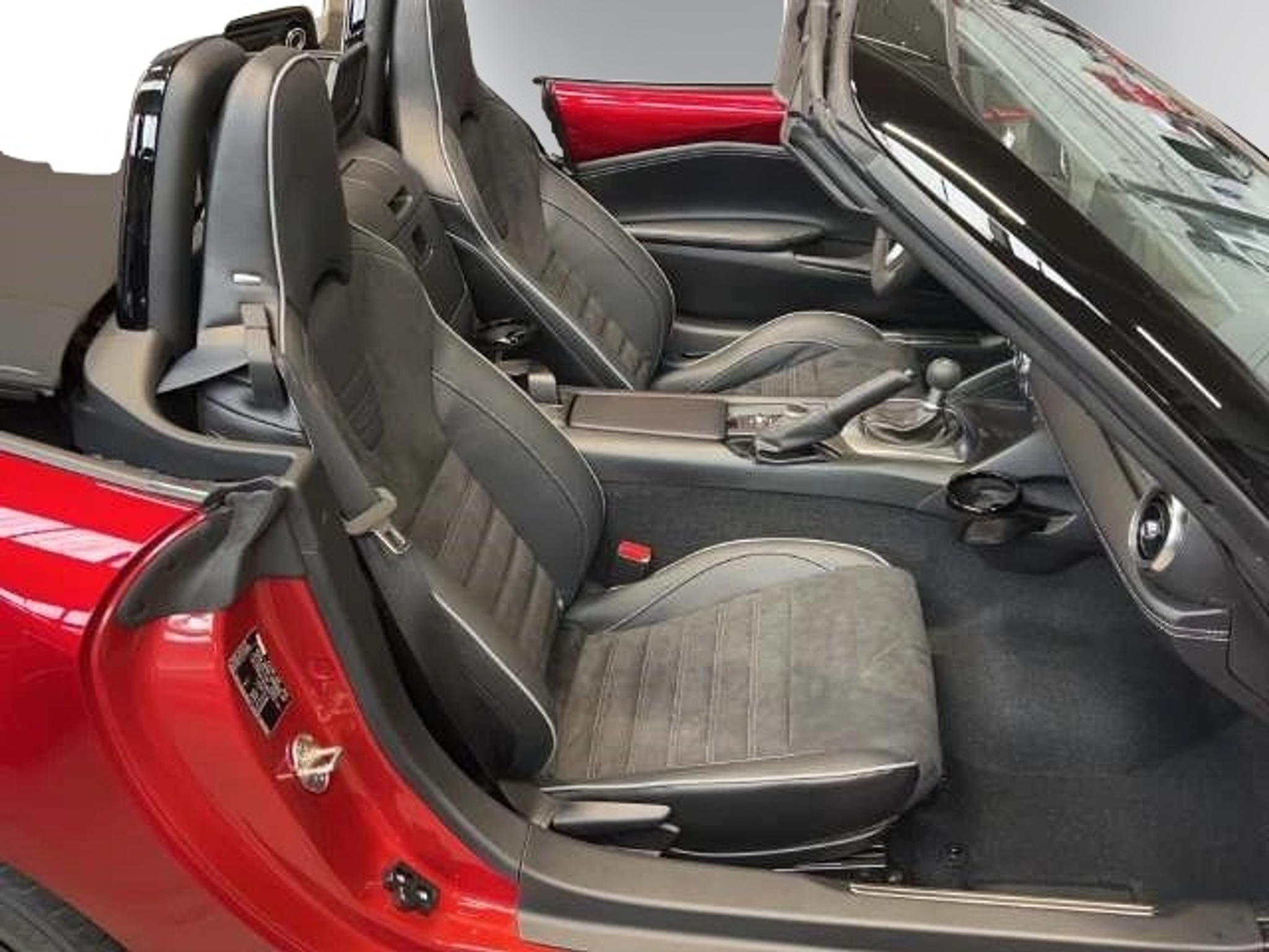 listing desktop thumbnail image 6