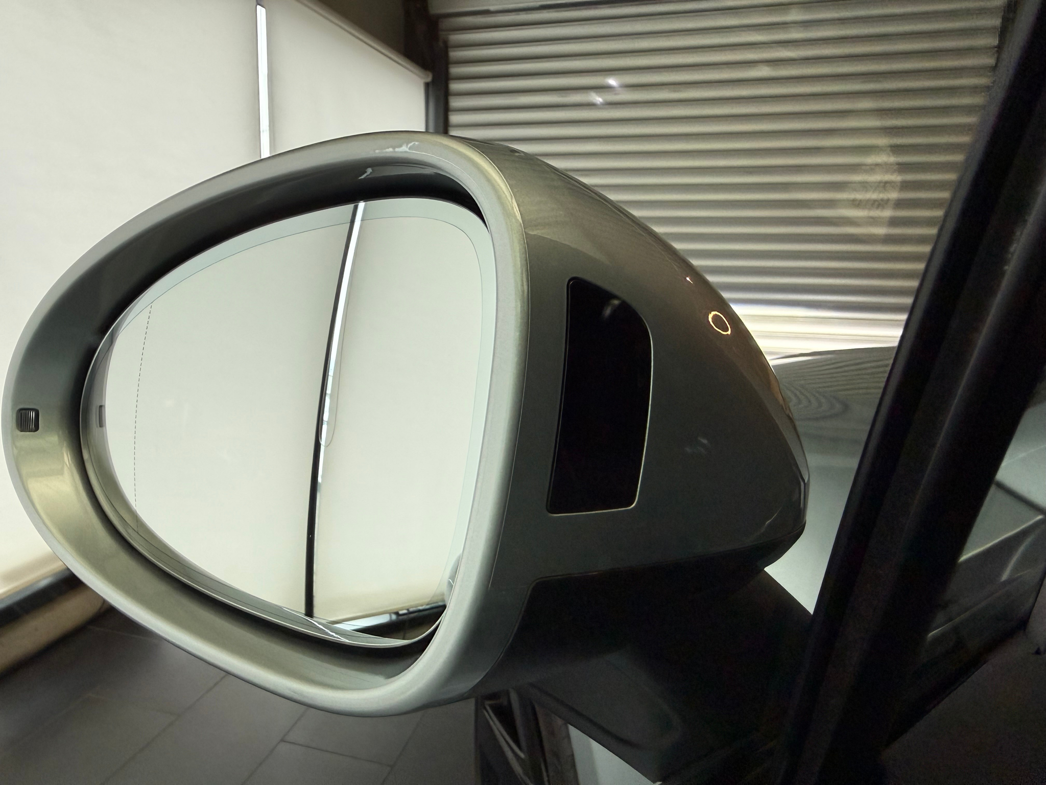 listing desktop thumbnail image 14