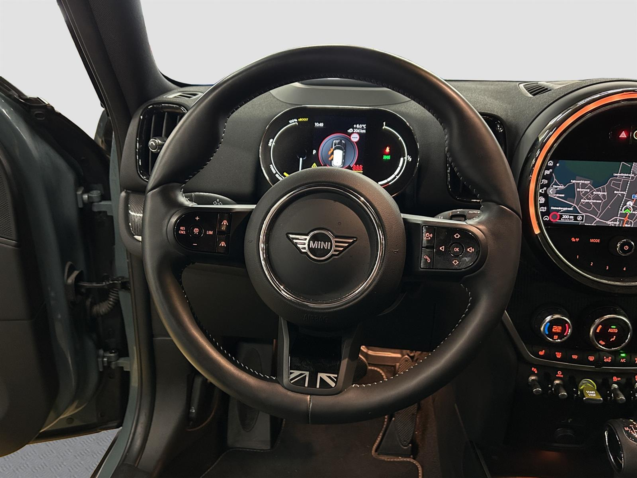 listing desktop thumbnail image 8