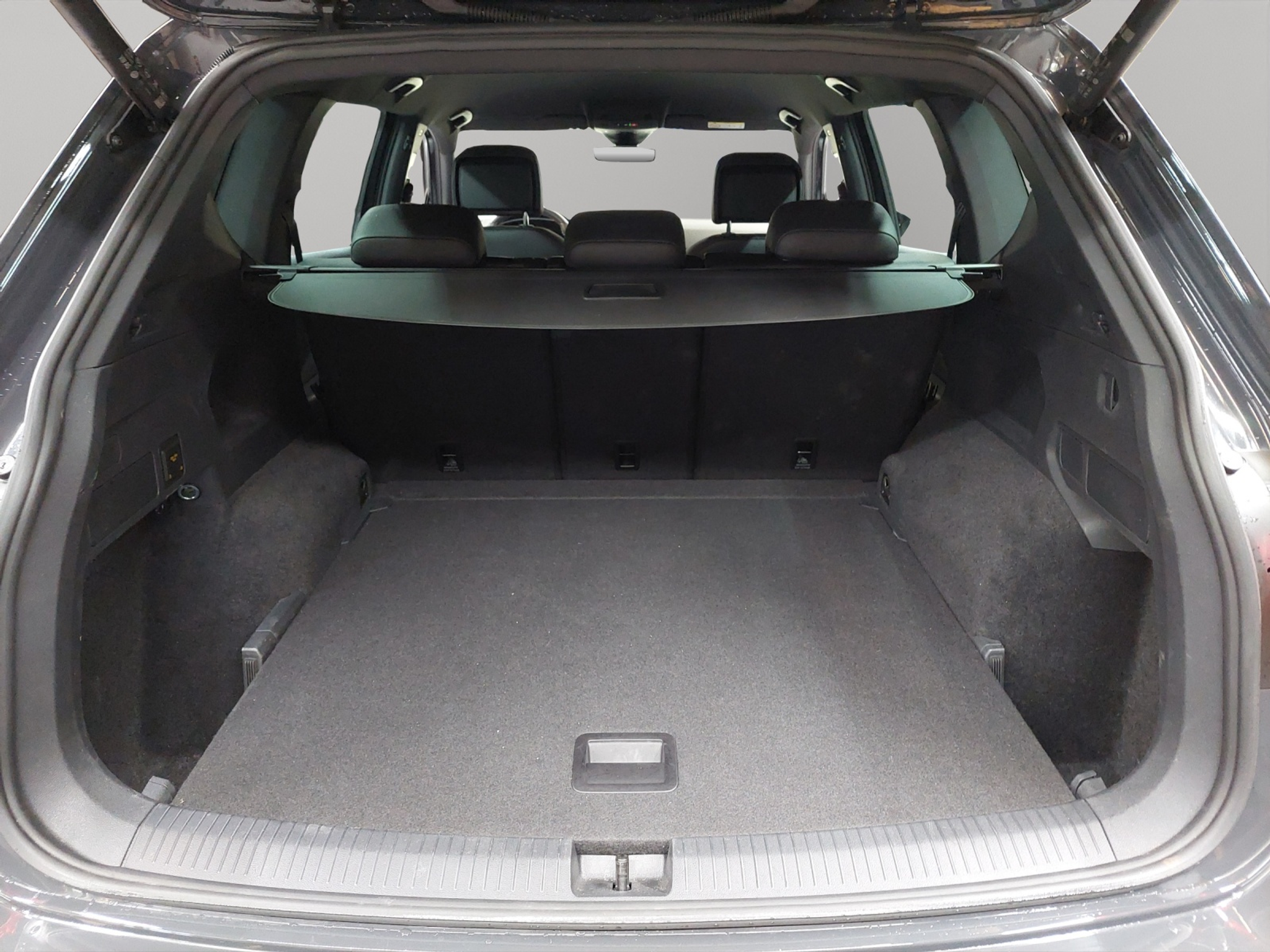 listing desktop thumbnail image 9