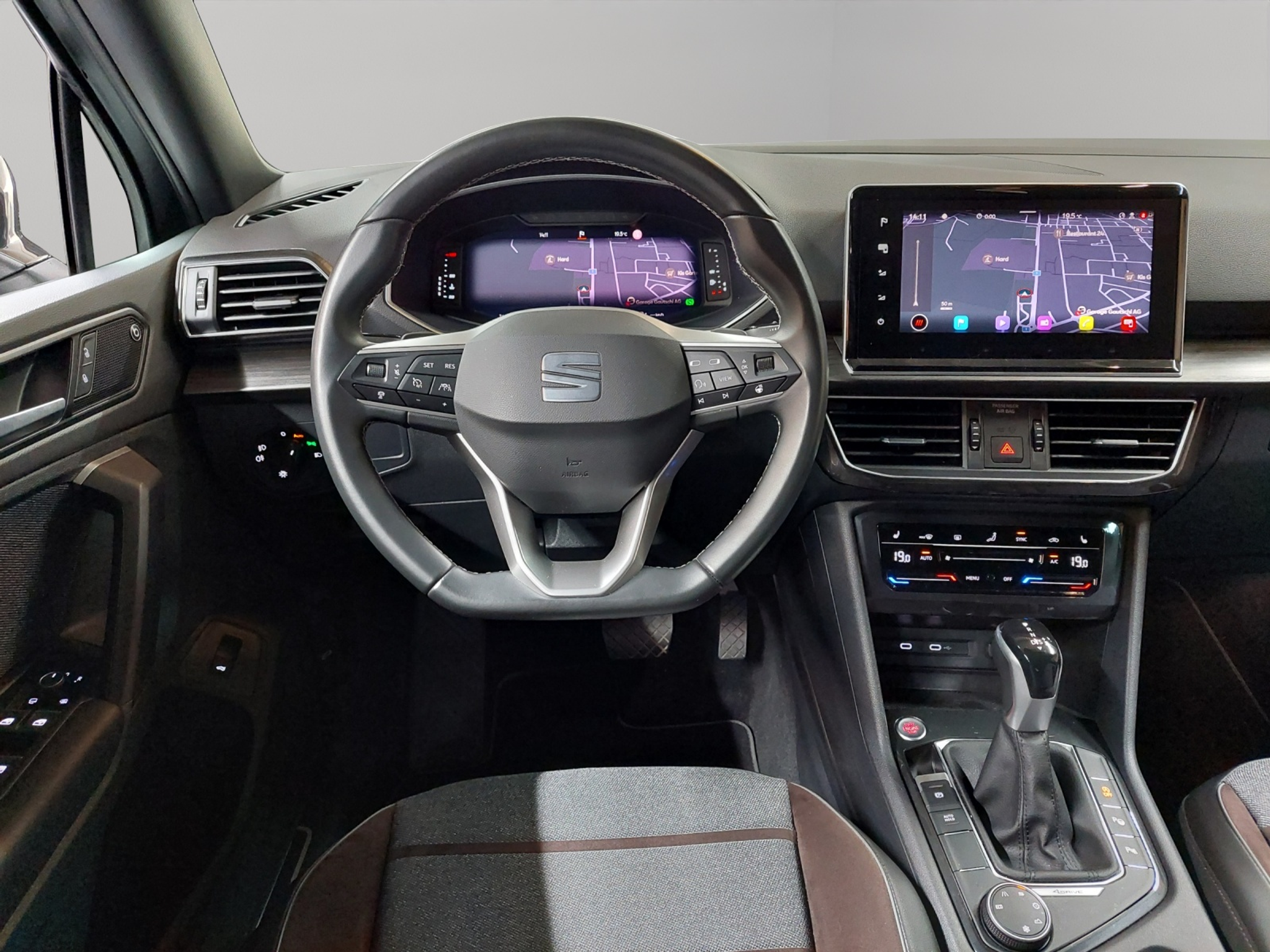 listing desktop thumbnail image 6