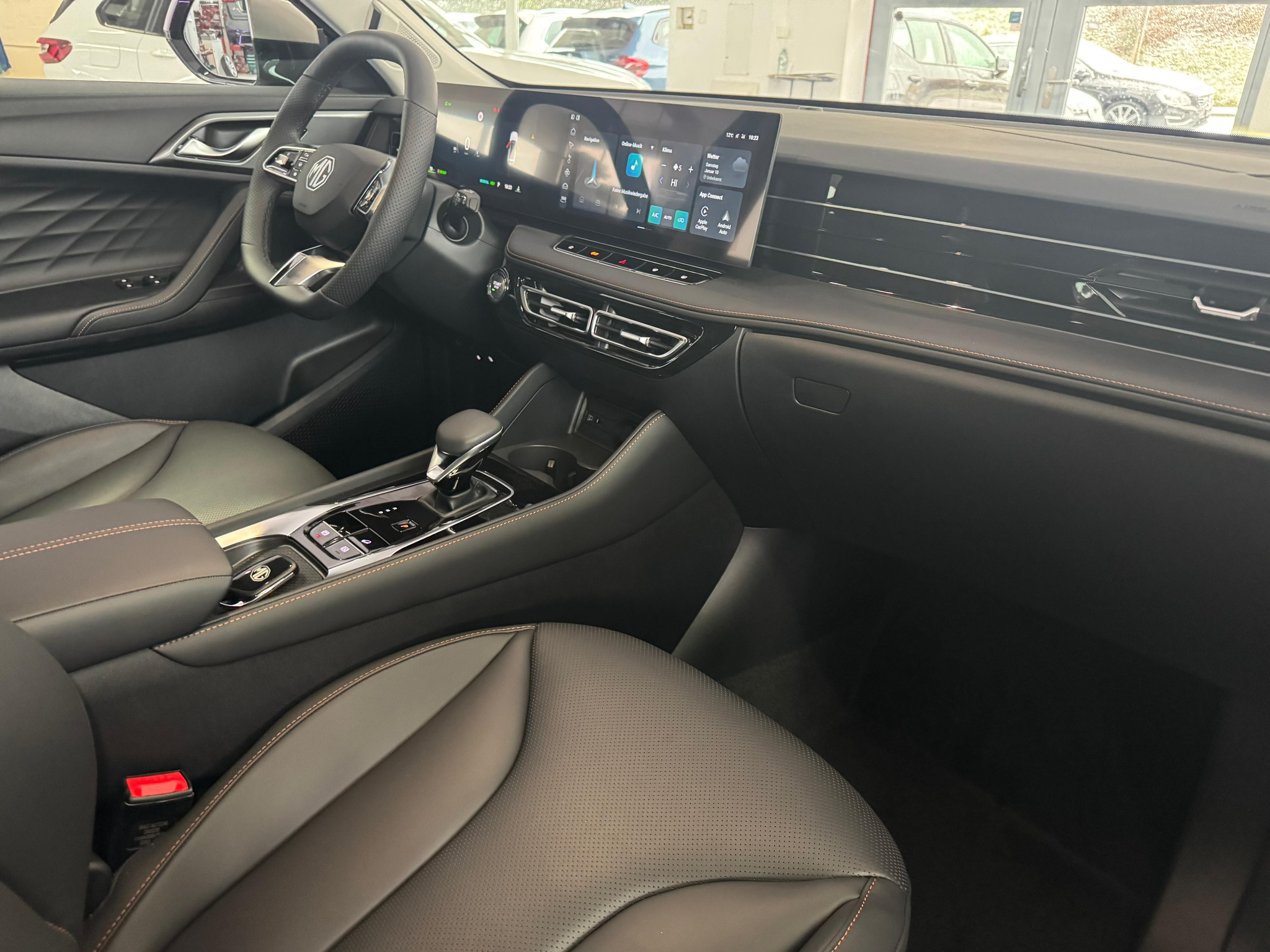 listing desktop thumbnail image 19