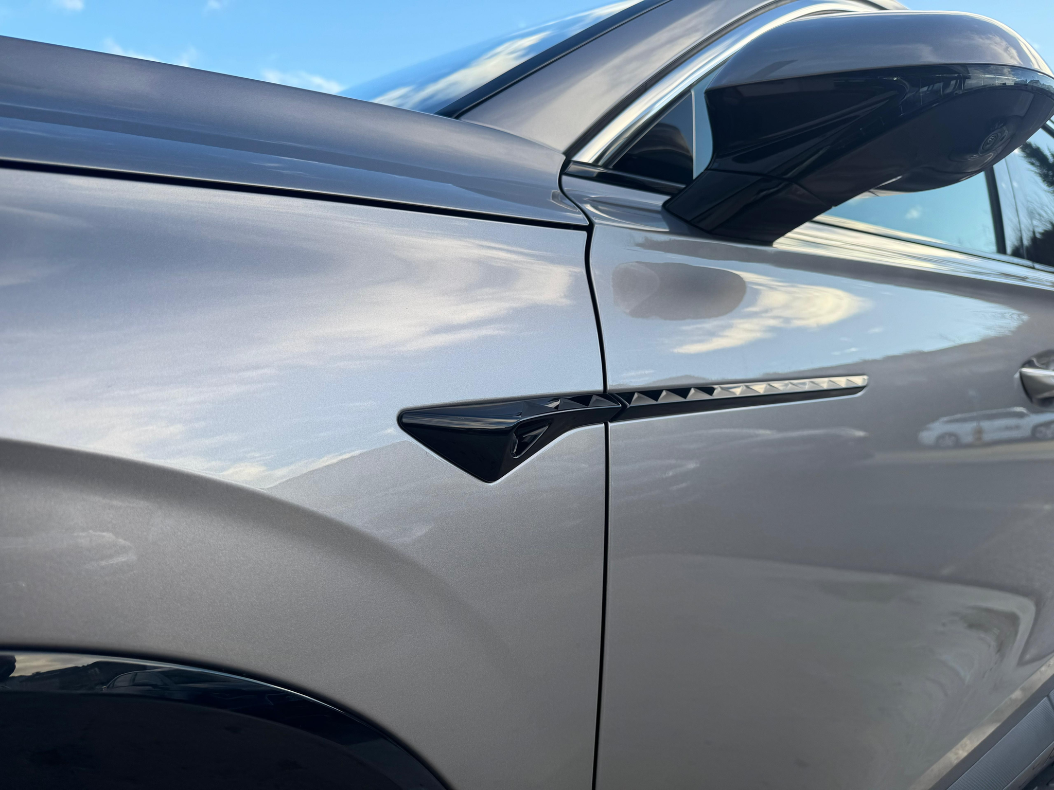 listing desktop thumbnail image 5