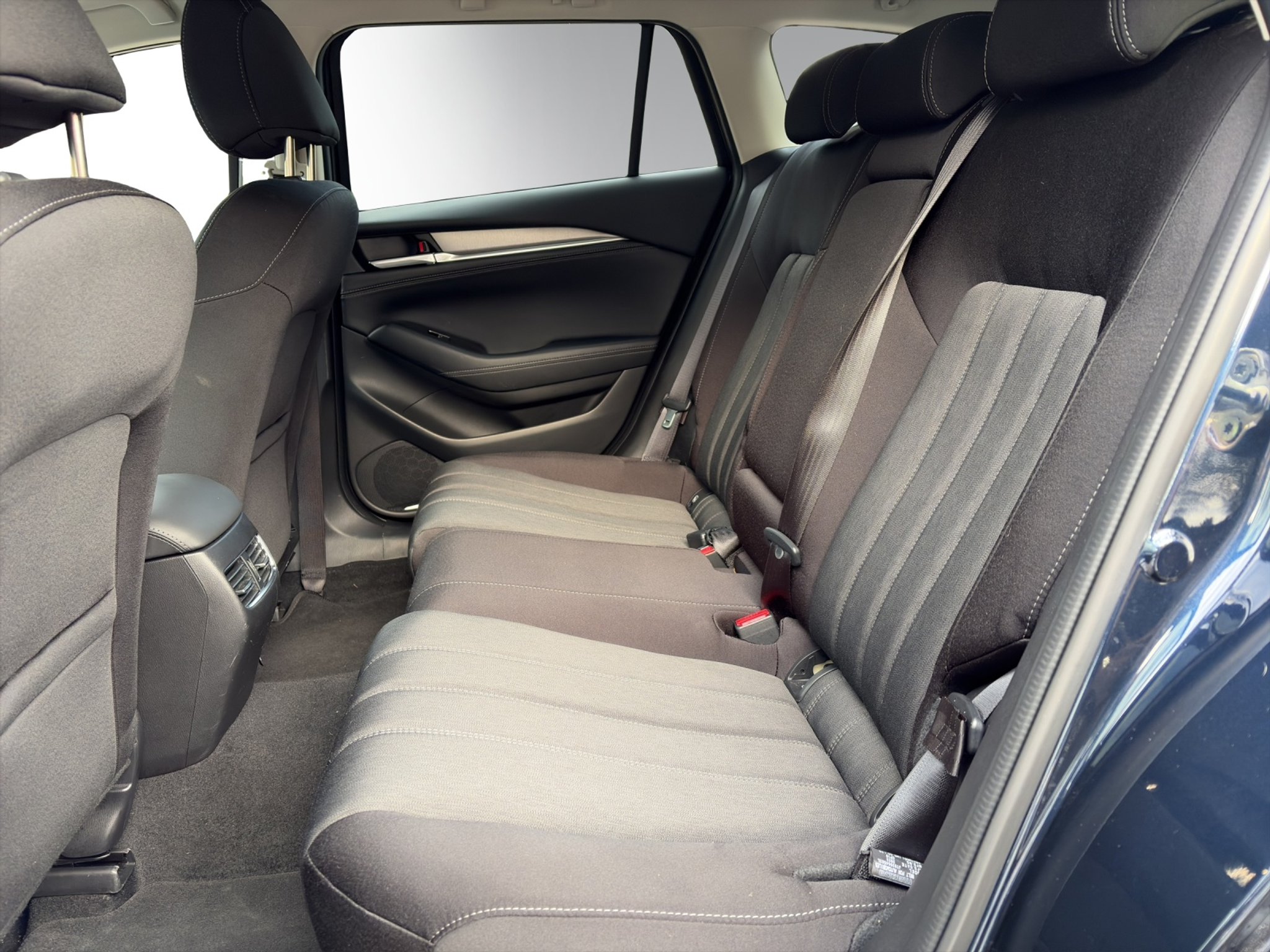 listing desktop thumbnail image 8