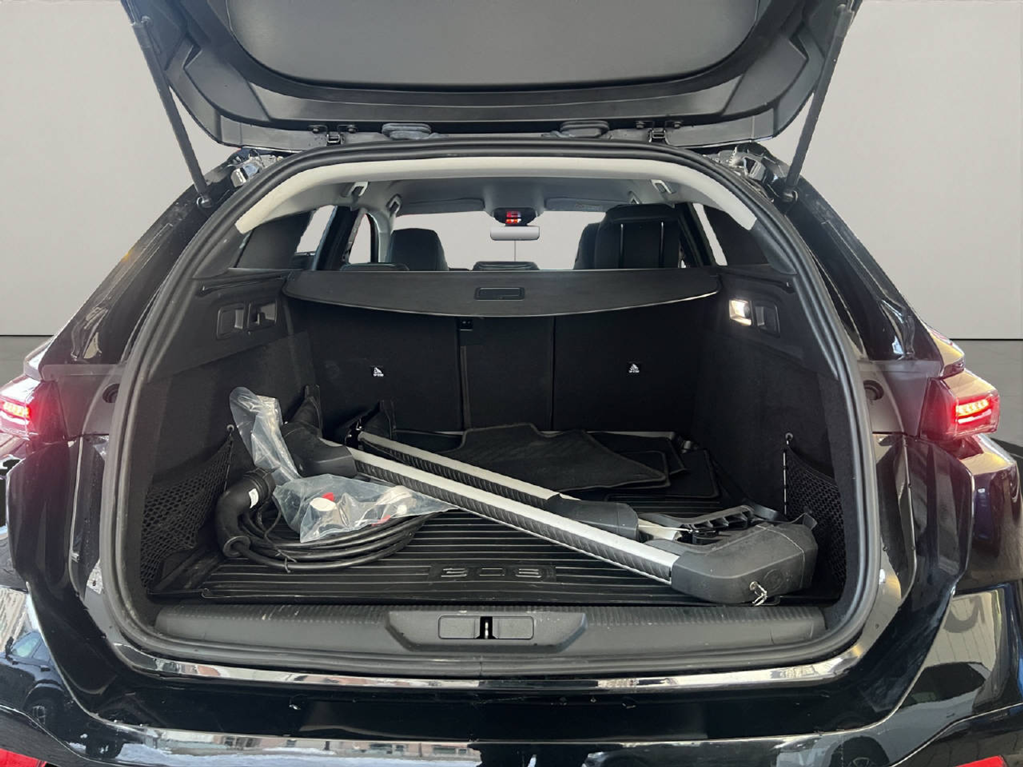 listing desktop thumbnail image 20