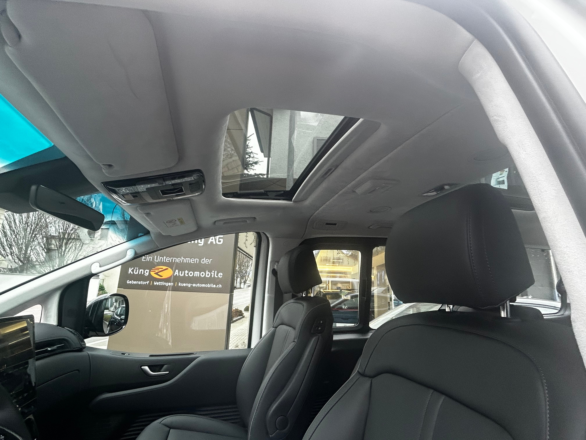 listing desktop thumbnail image 12