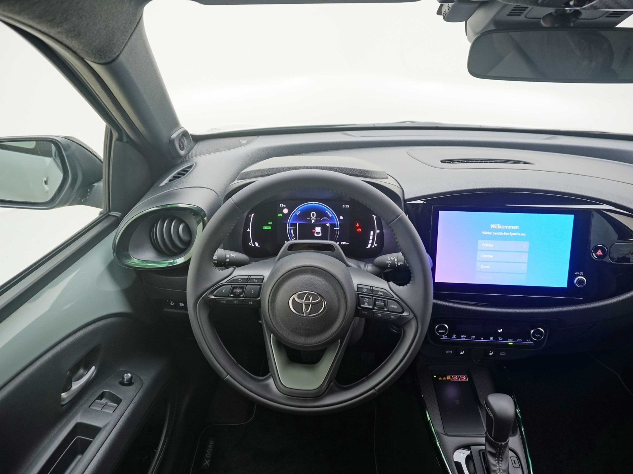 listing desktop thumbnail image 9