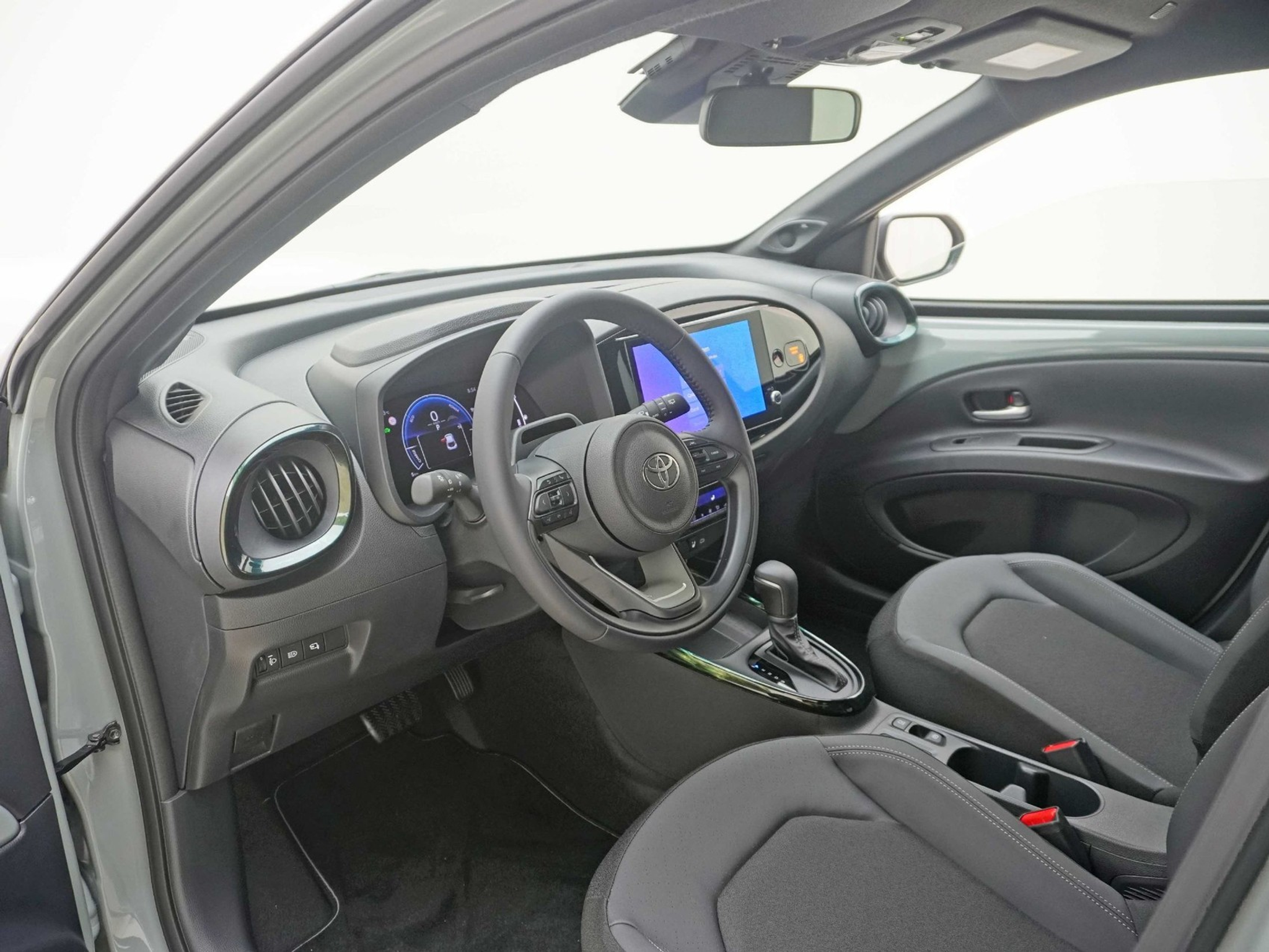 listing desktop thumbnail image 7