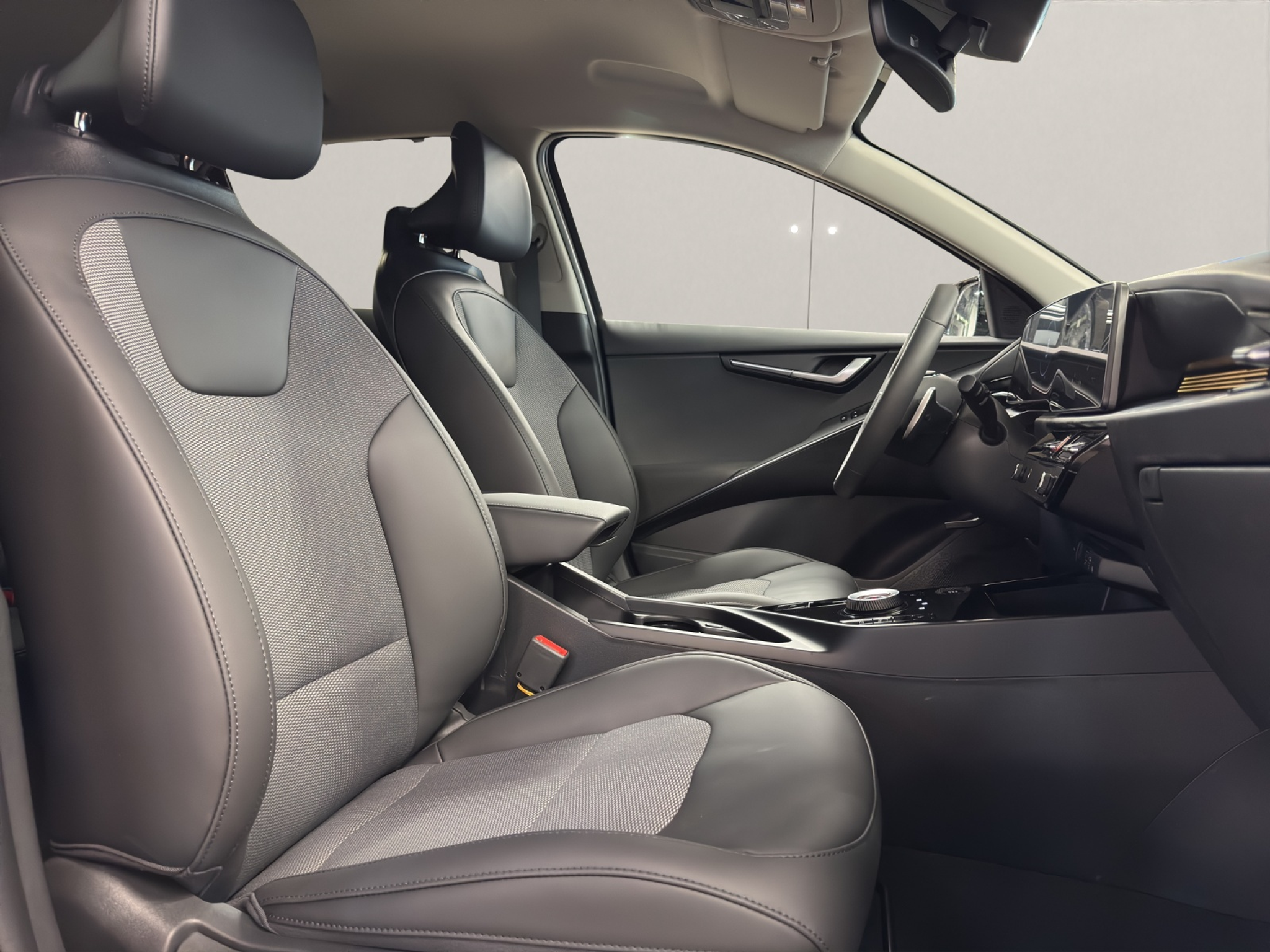 listing desktop thumbnail image 10