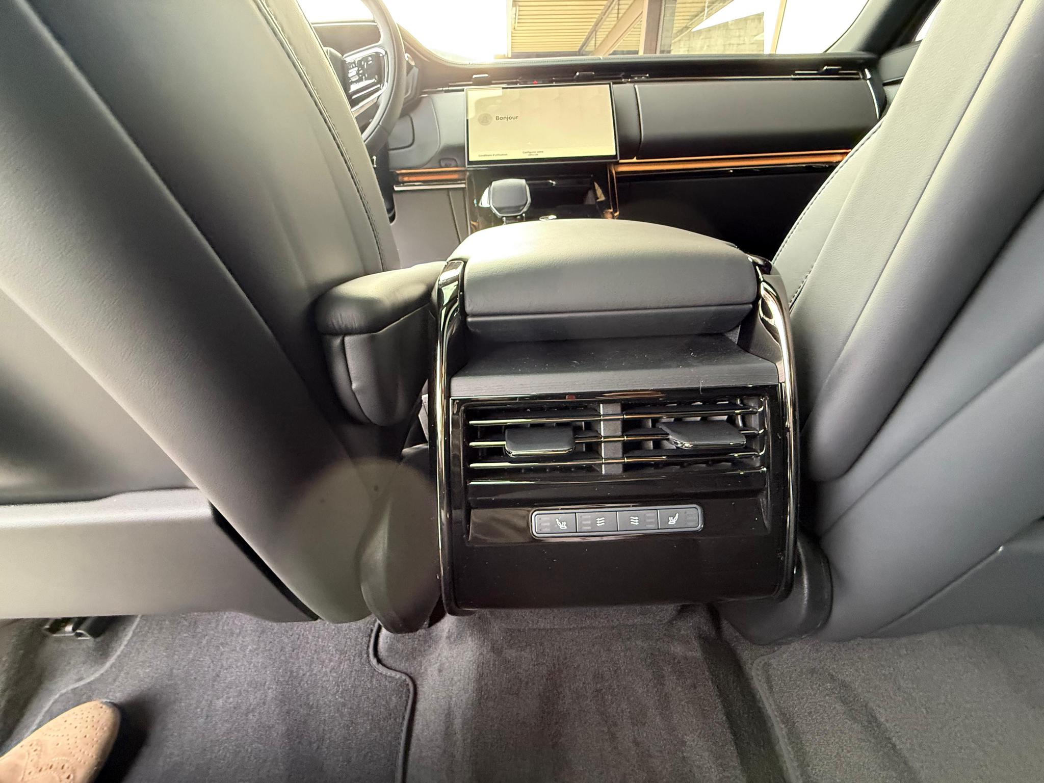 listing desktop thumbnail image 10