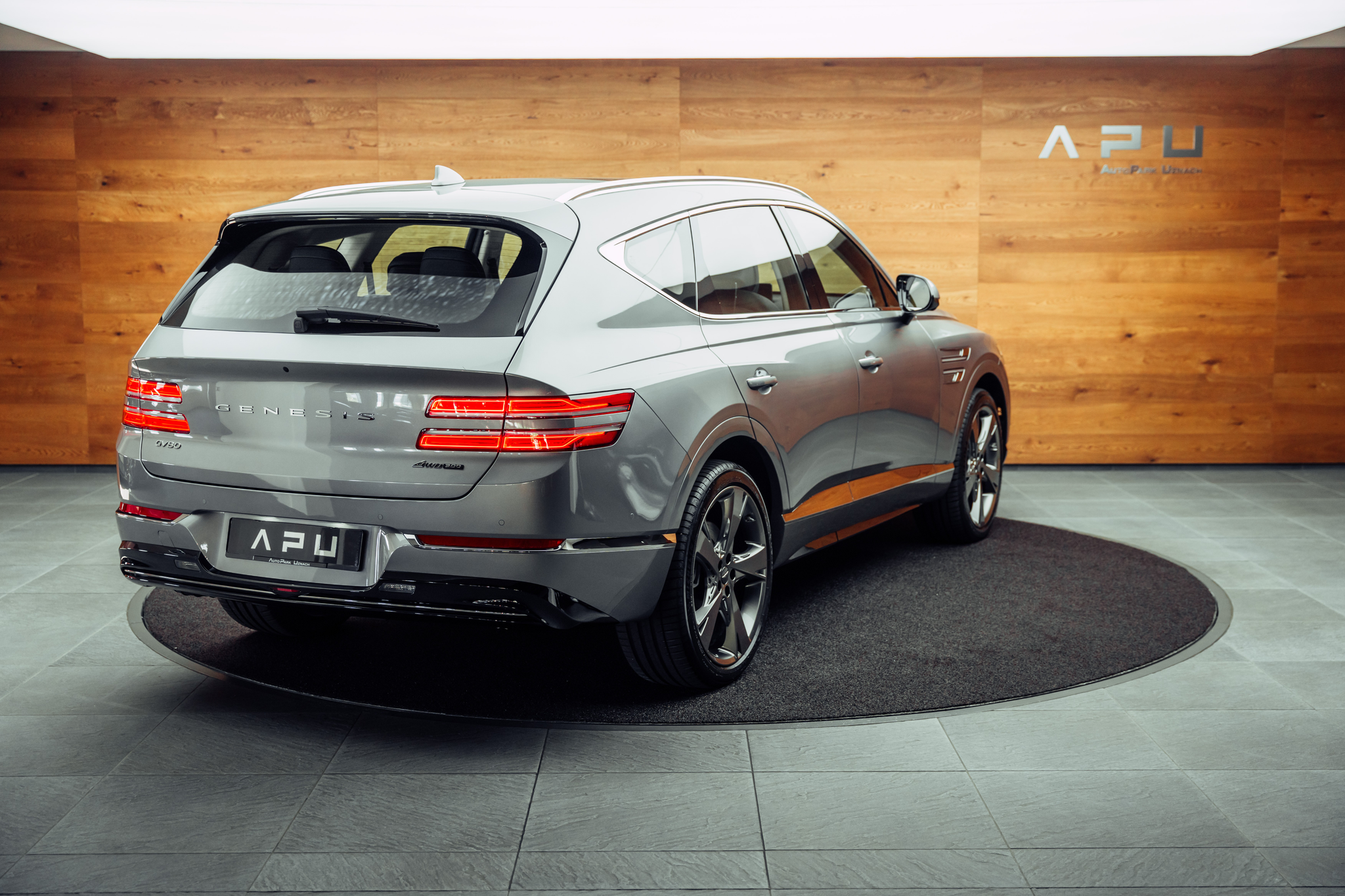 listing desktop thumbnail image 1