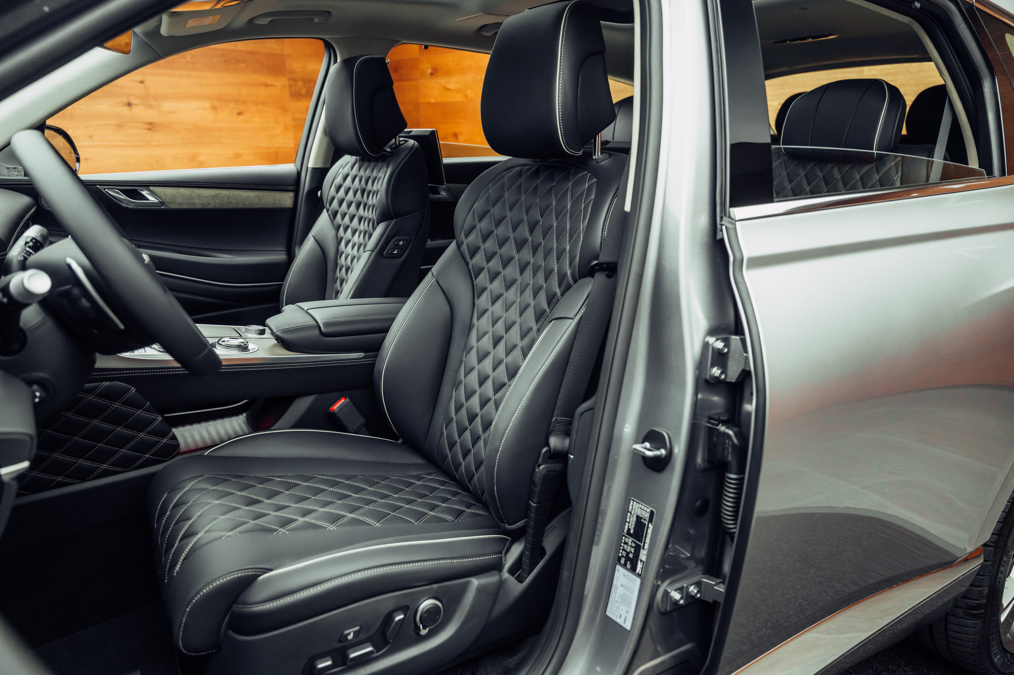 listing desktop thumbnail image 5