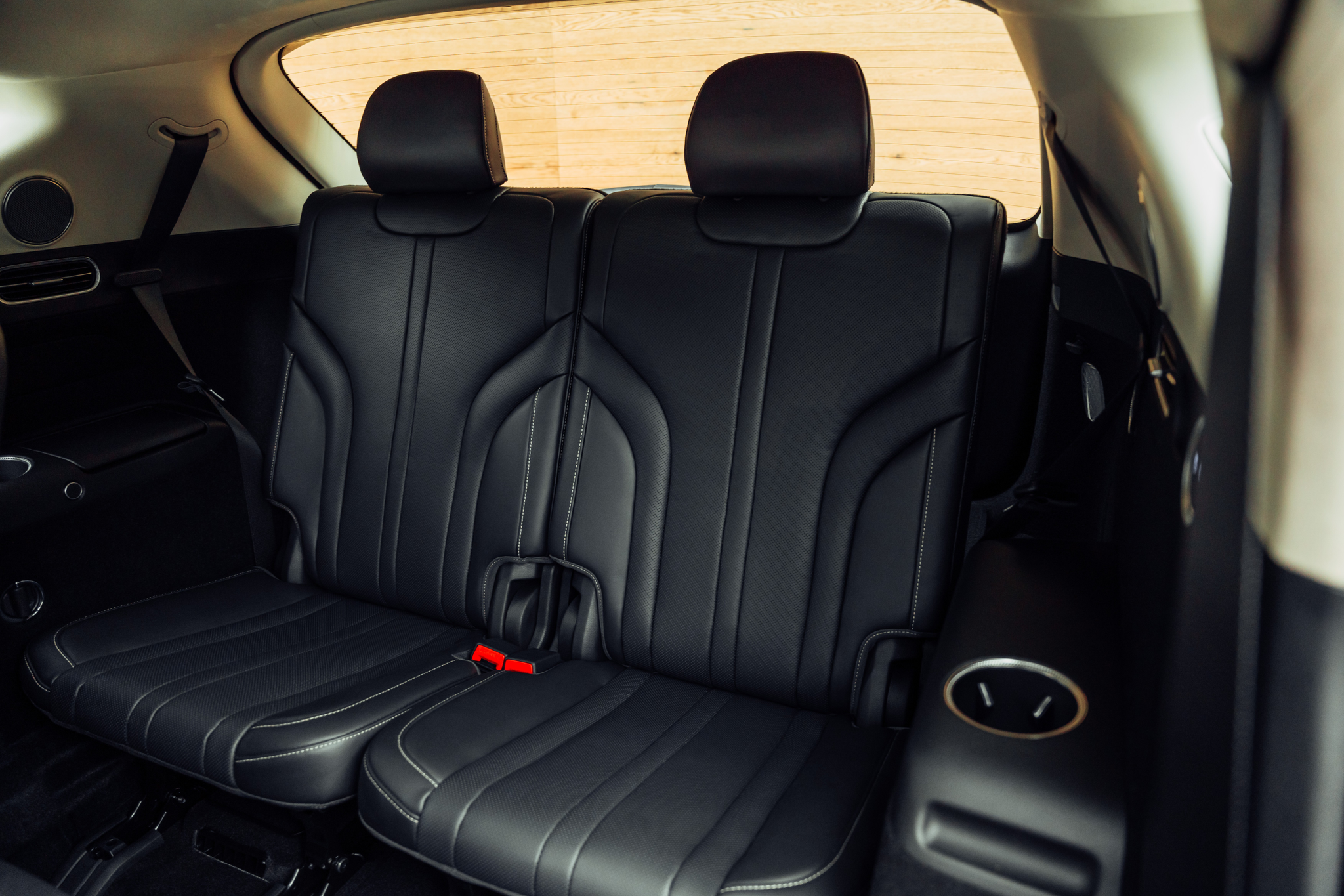 listing desktop thumbnail image 9