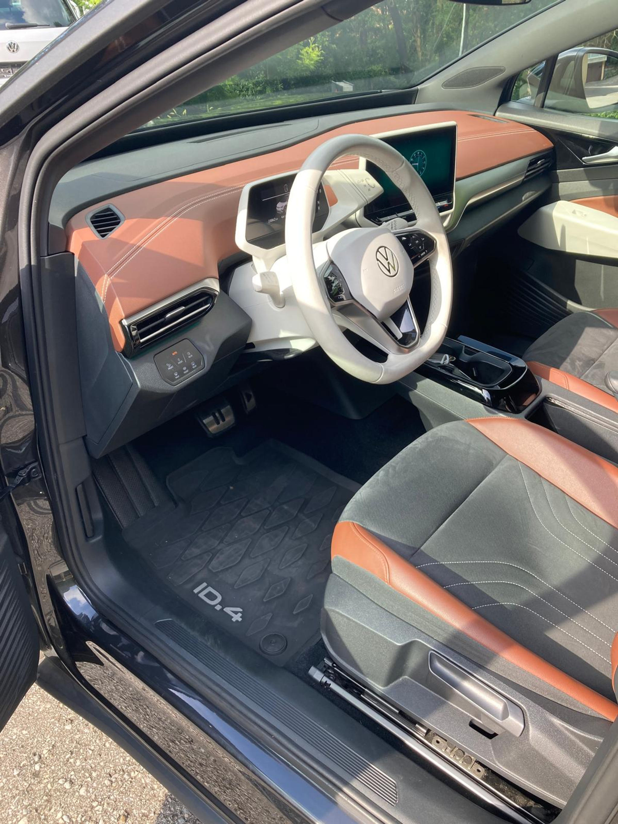 listing desktop thumbnail image 11