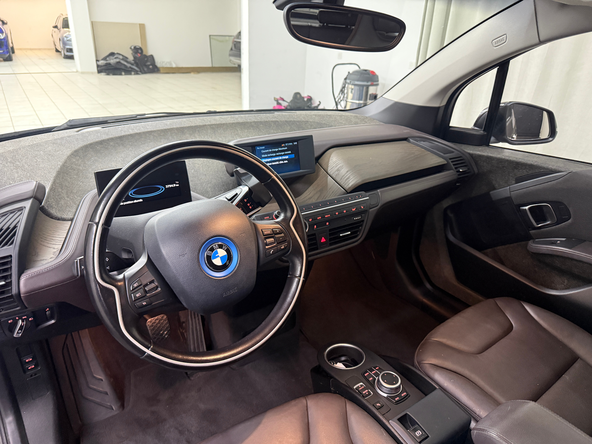 listing desktop thumbnail image 12