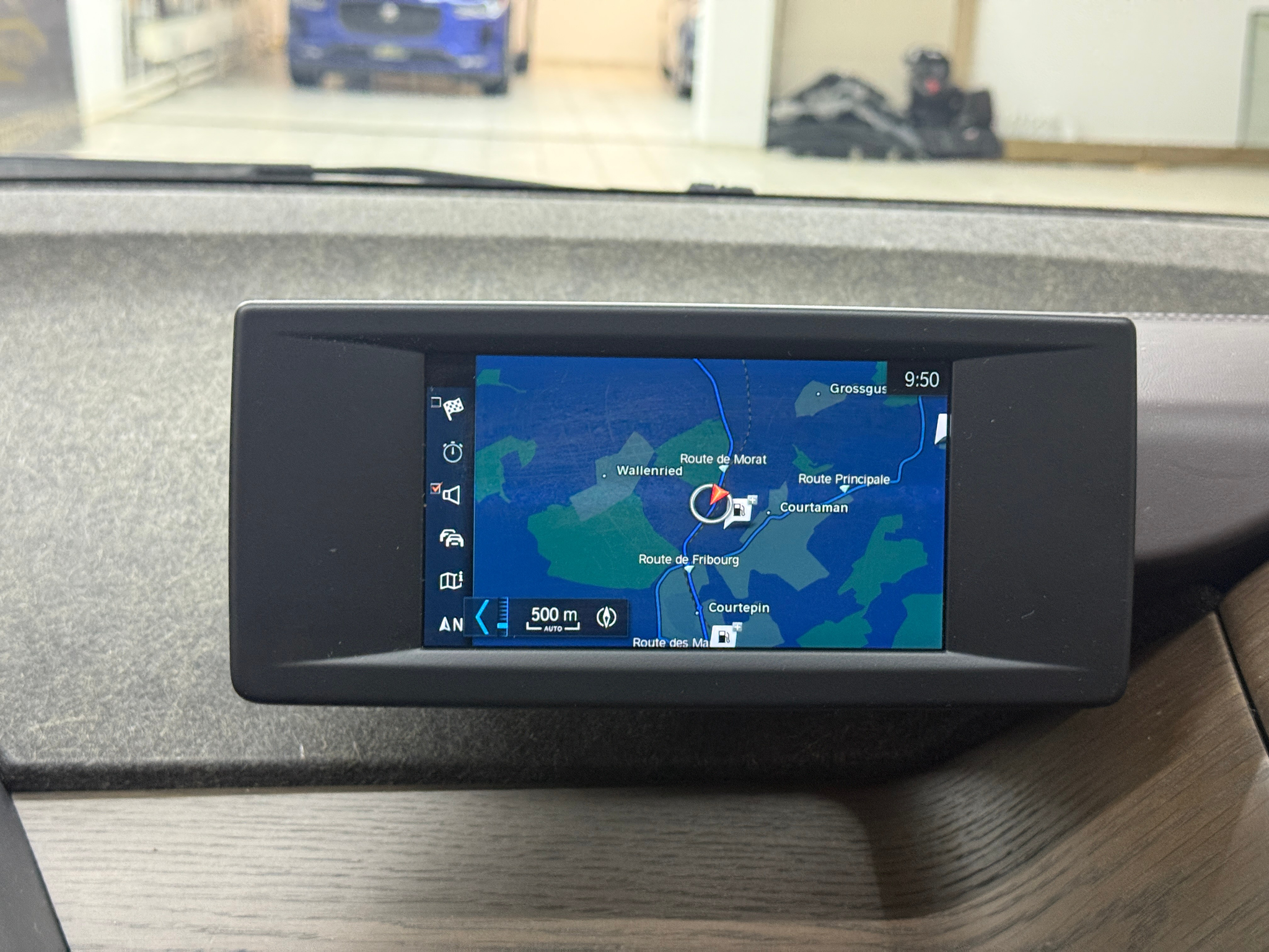 listing desktop thumbnail image 9