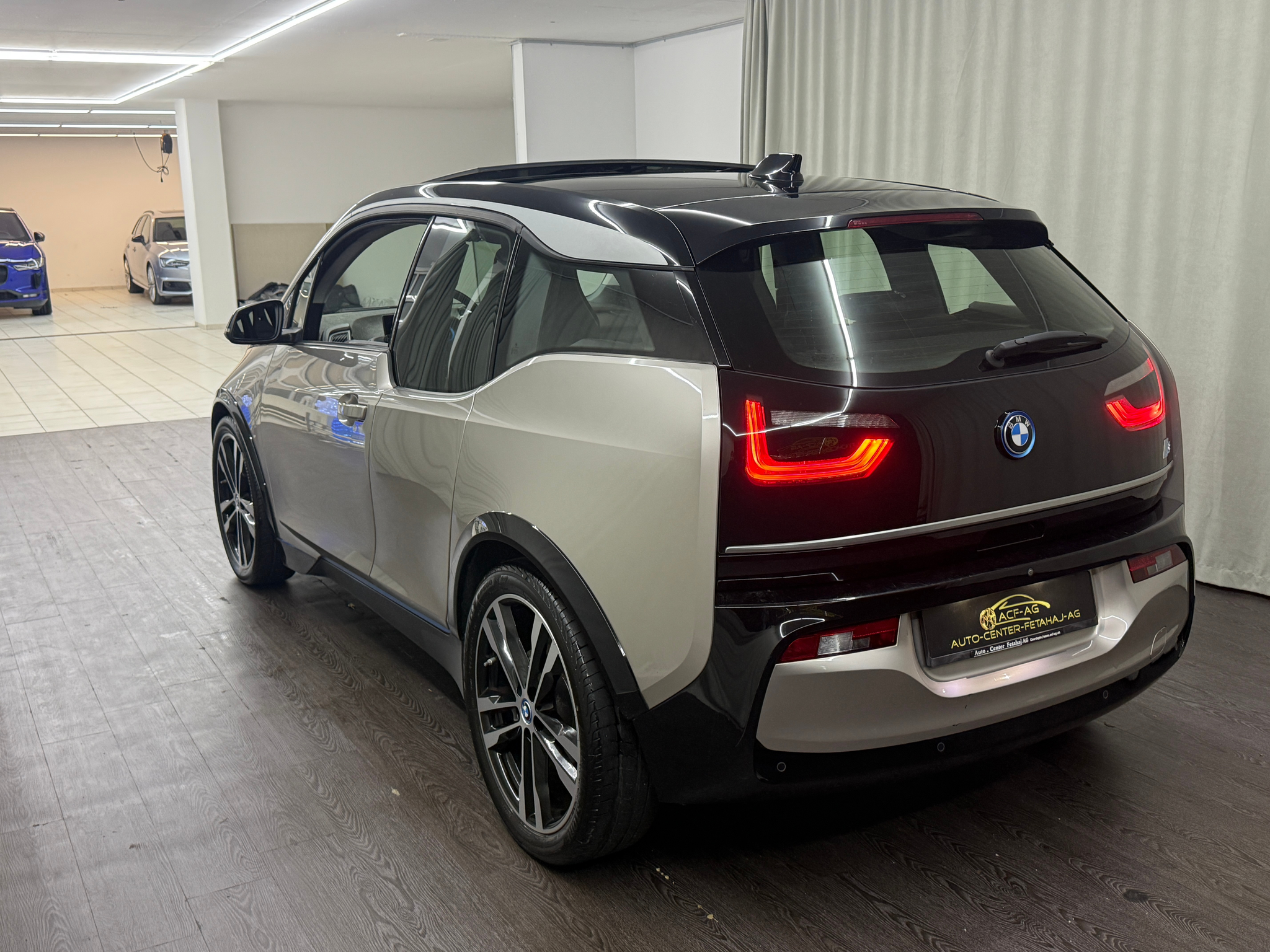 listing desktop thumbnail image 5